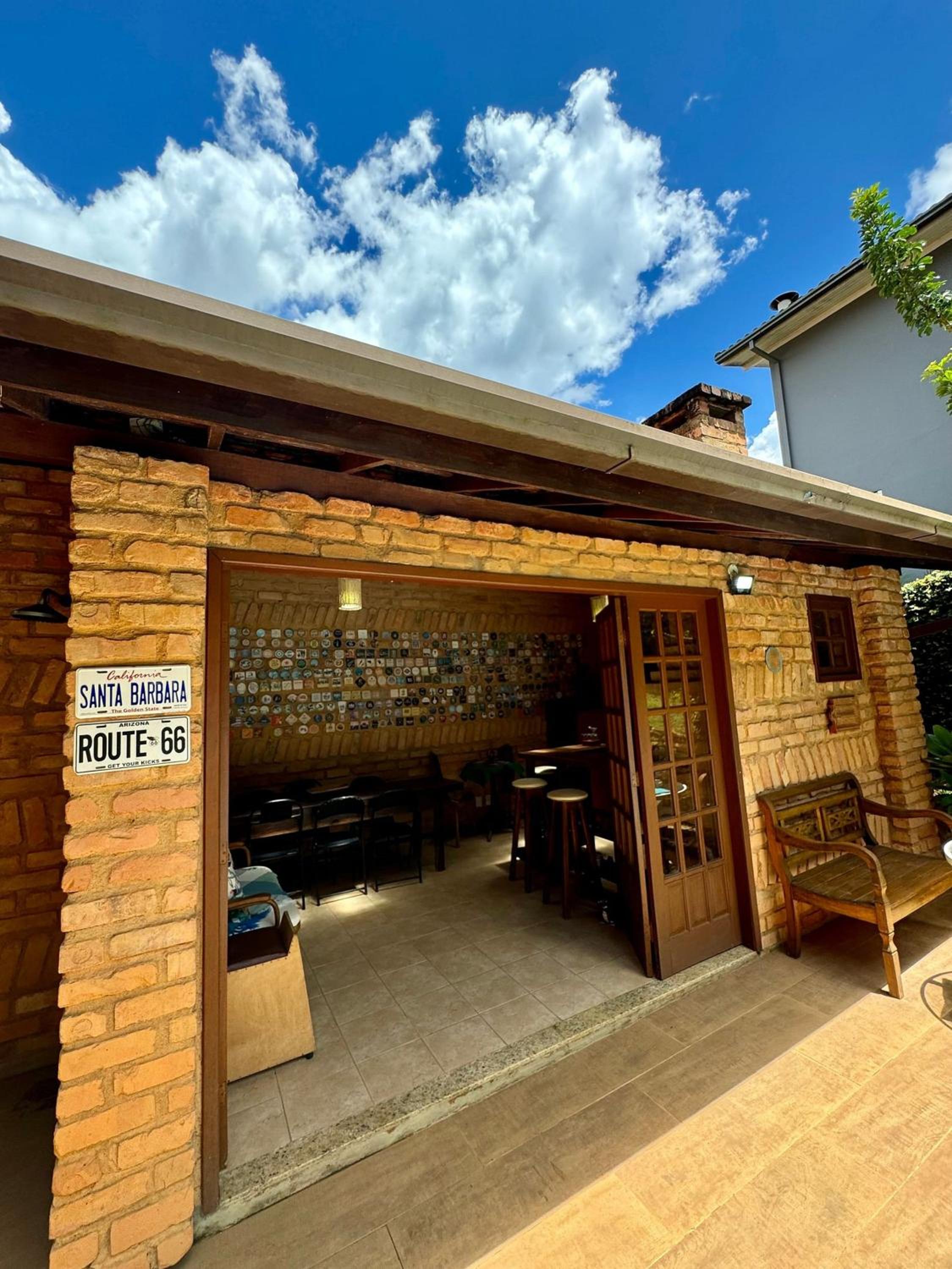 Casa na Serra com piscina, sauna e churrasqueira