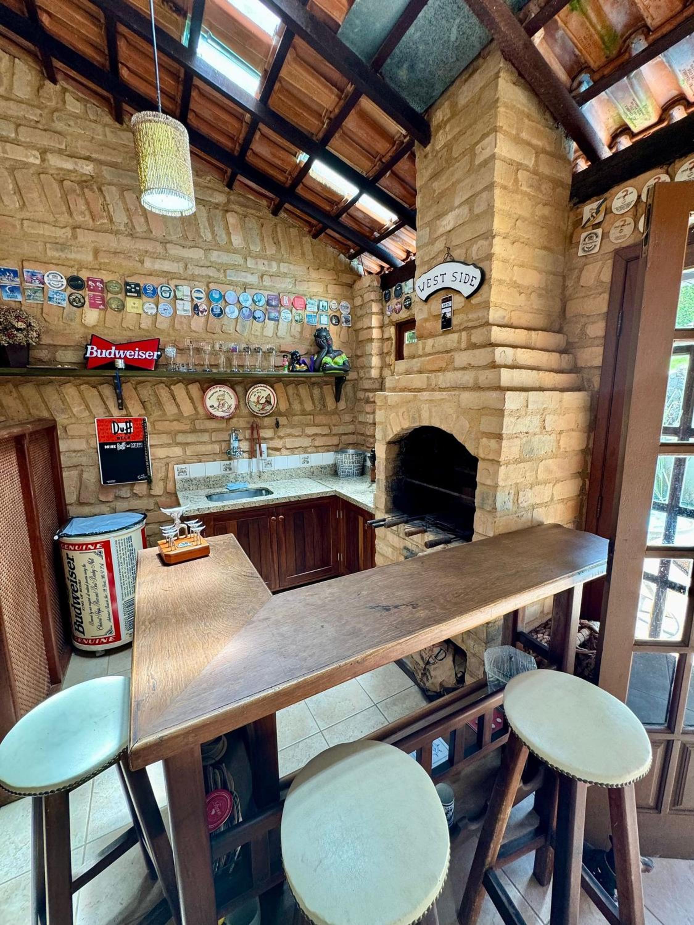 Casa na Serra com piscina, sauna e churrasqueira
