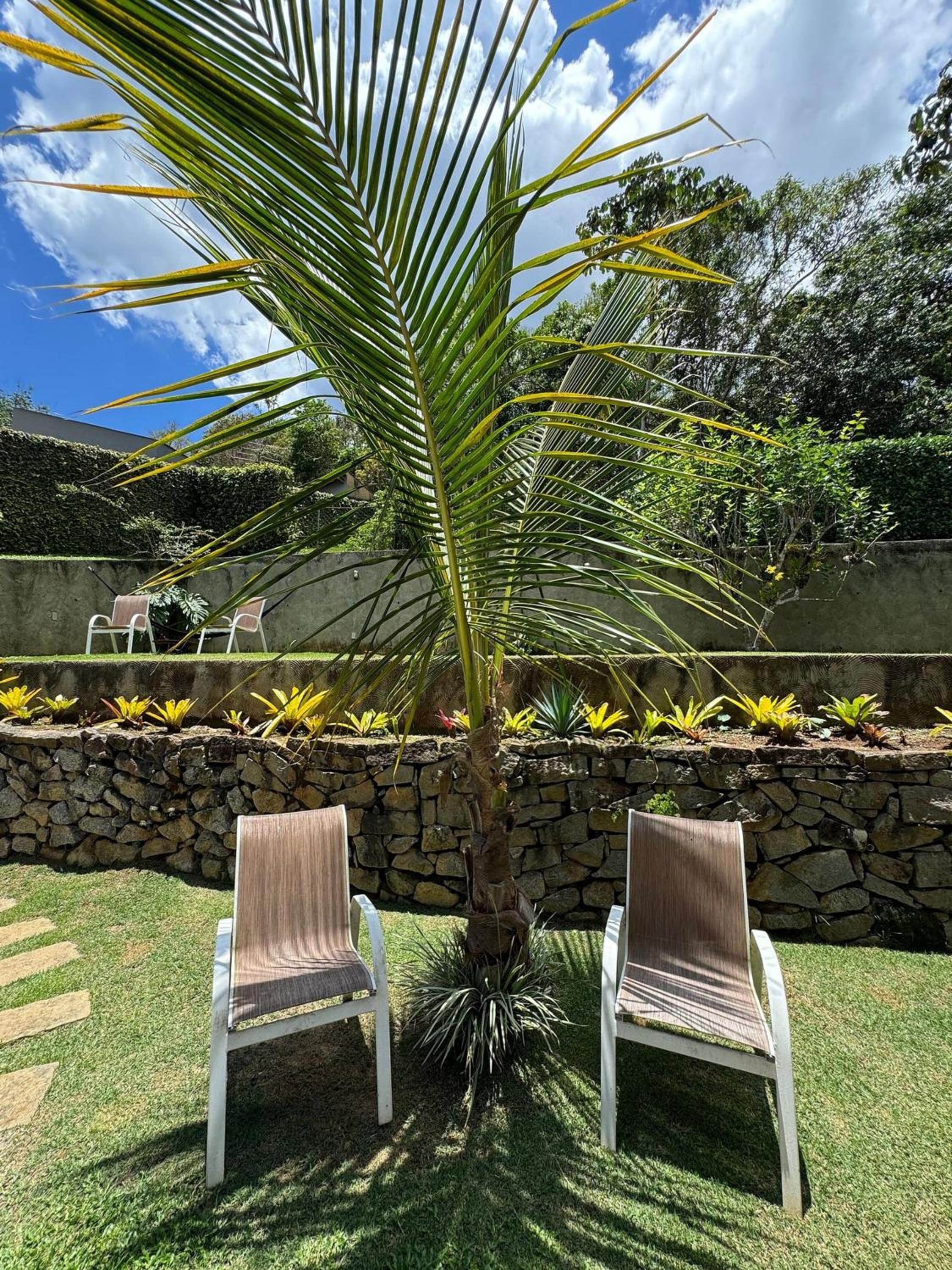 Casa na Serra com piscina, sauna e churrasqueira