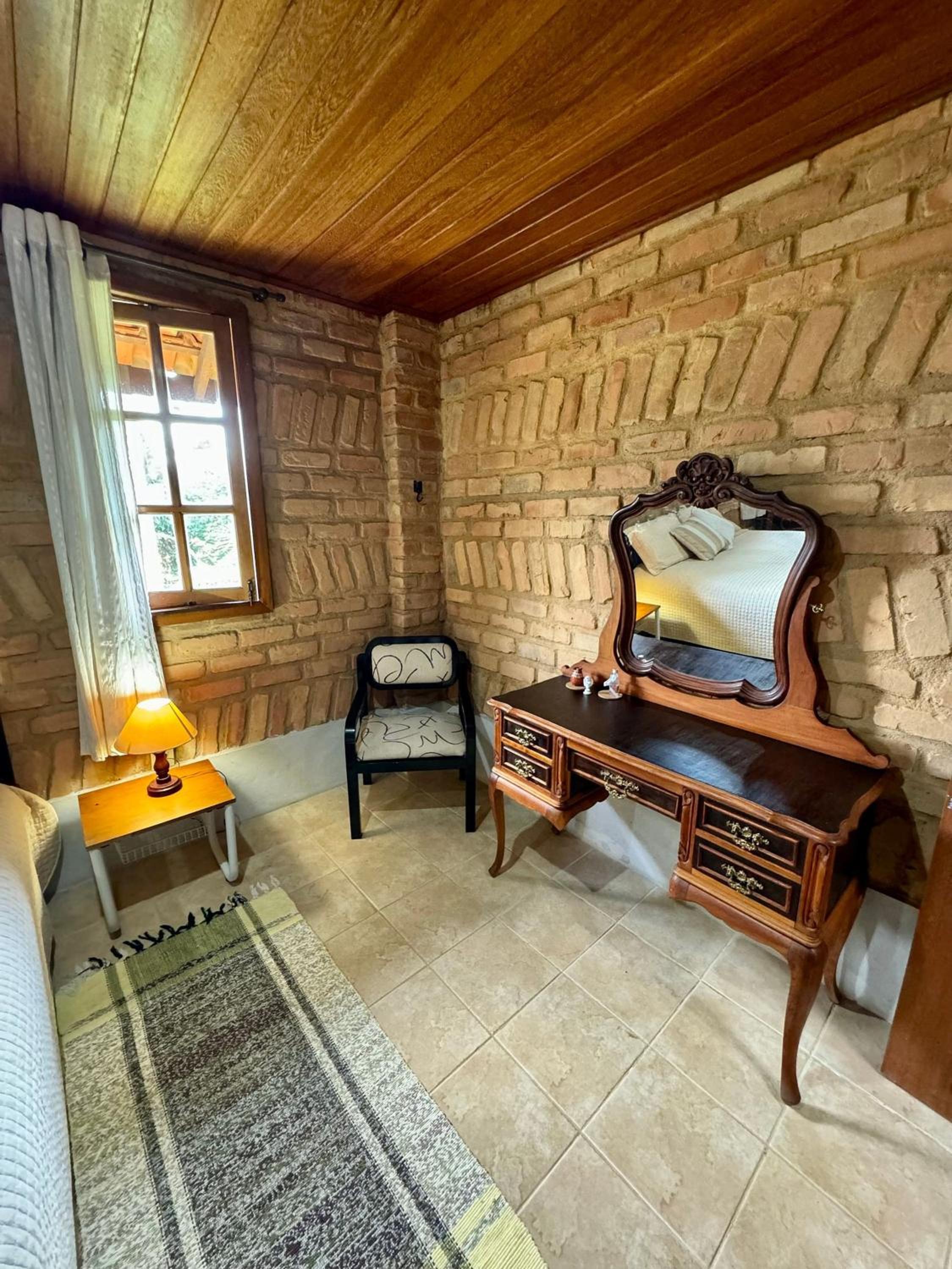 Casa na Serra com piscina, sauna e churrasqueira