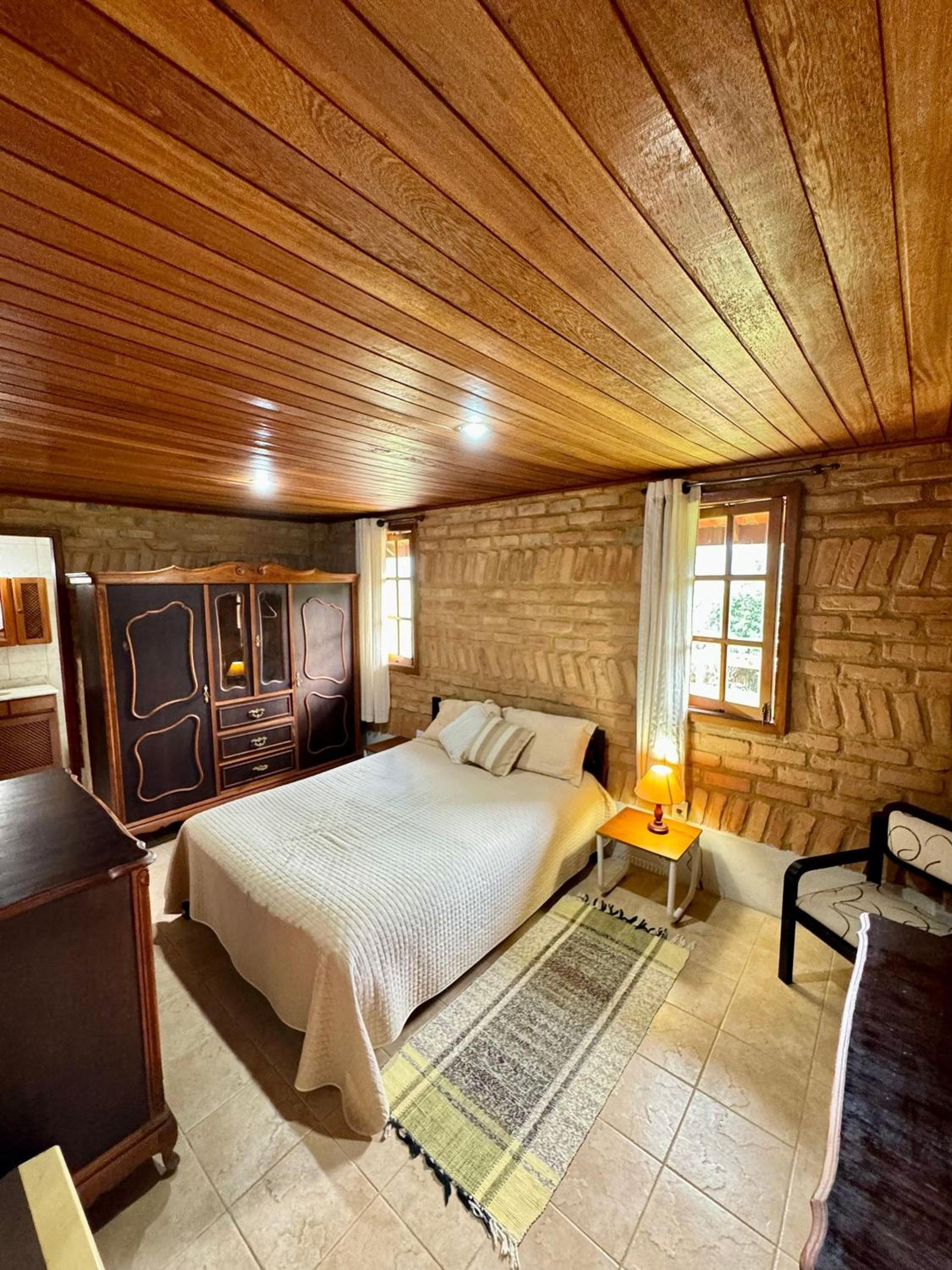 Casa na Serra com piscina, sauna e churrasqueira
