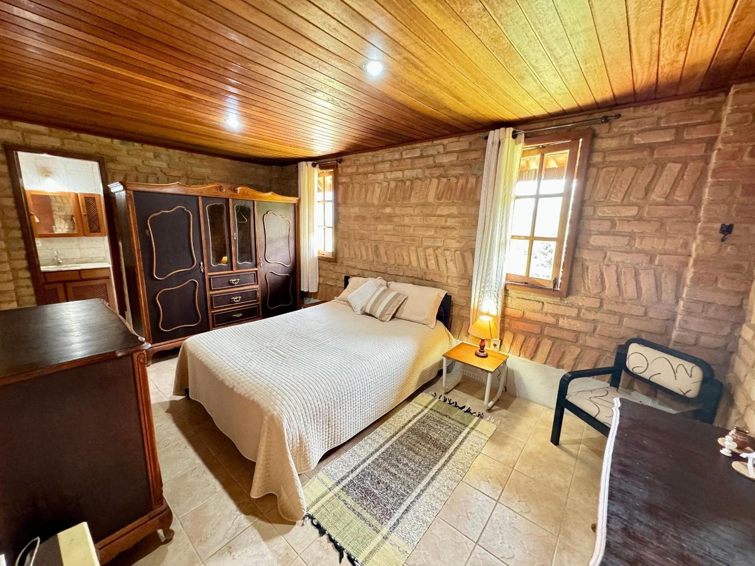 Casa na Serra com piscina, sauna e churrasqueira