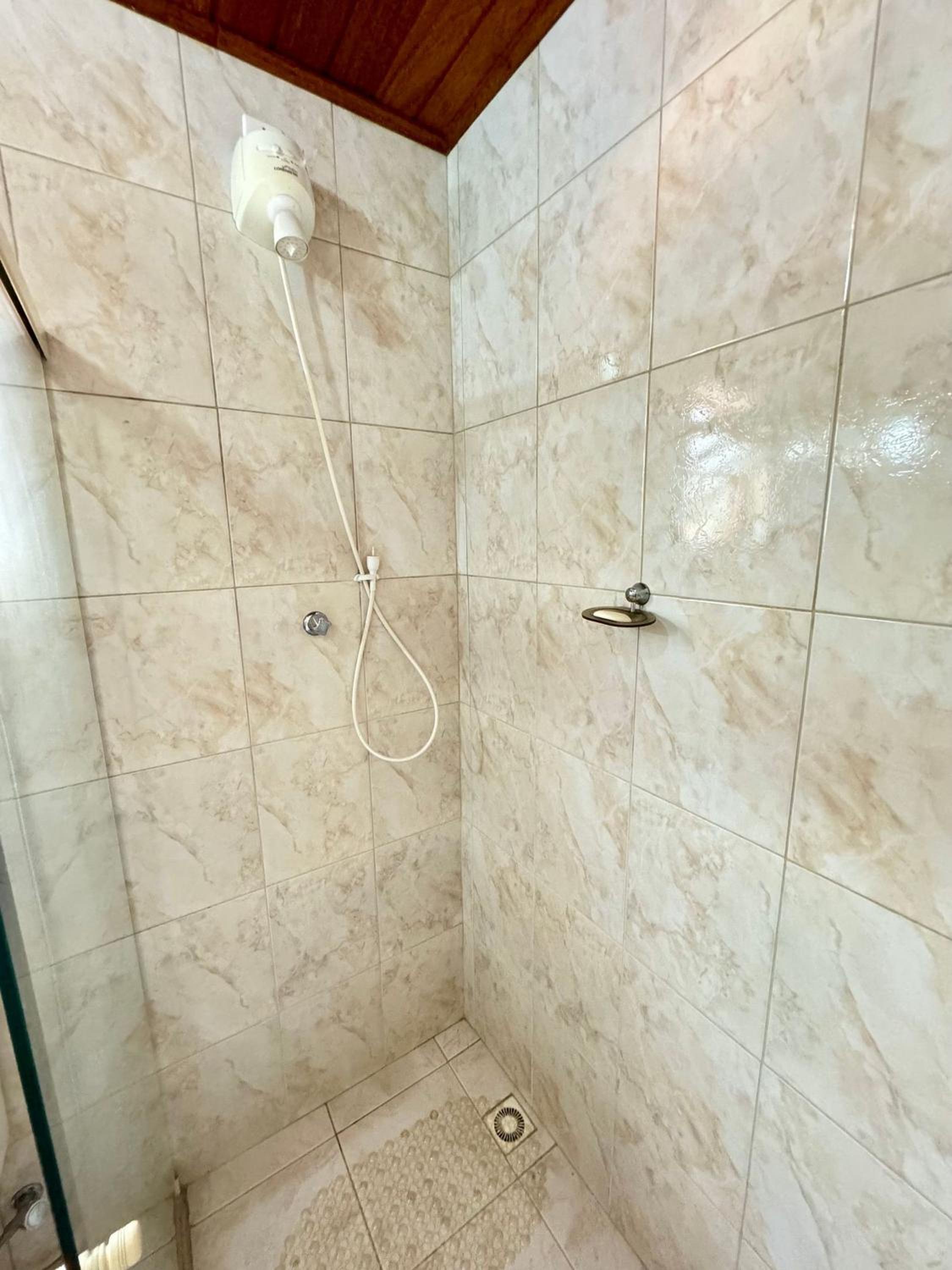 Casa na Serra com piscina, sauna e churrasqueira