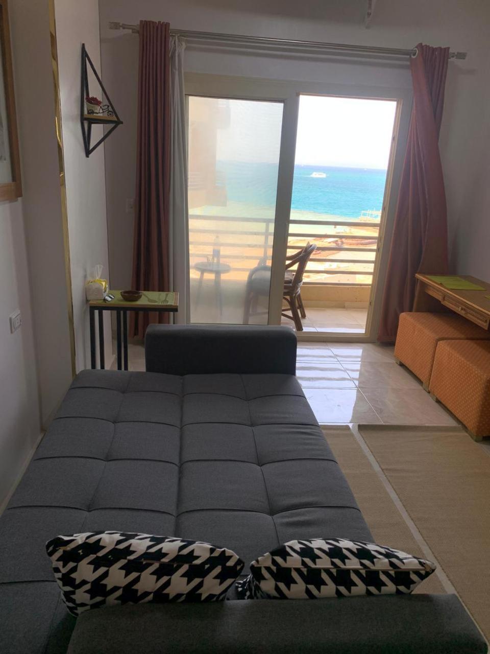Quiet quarter and private beach