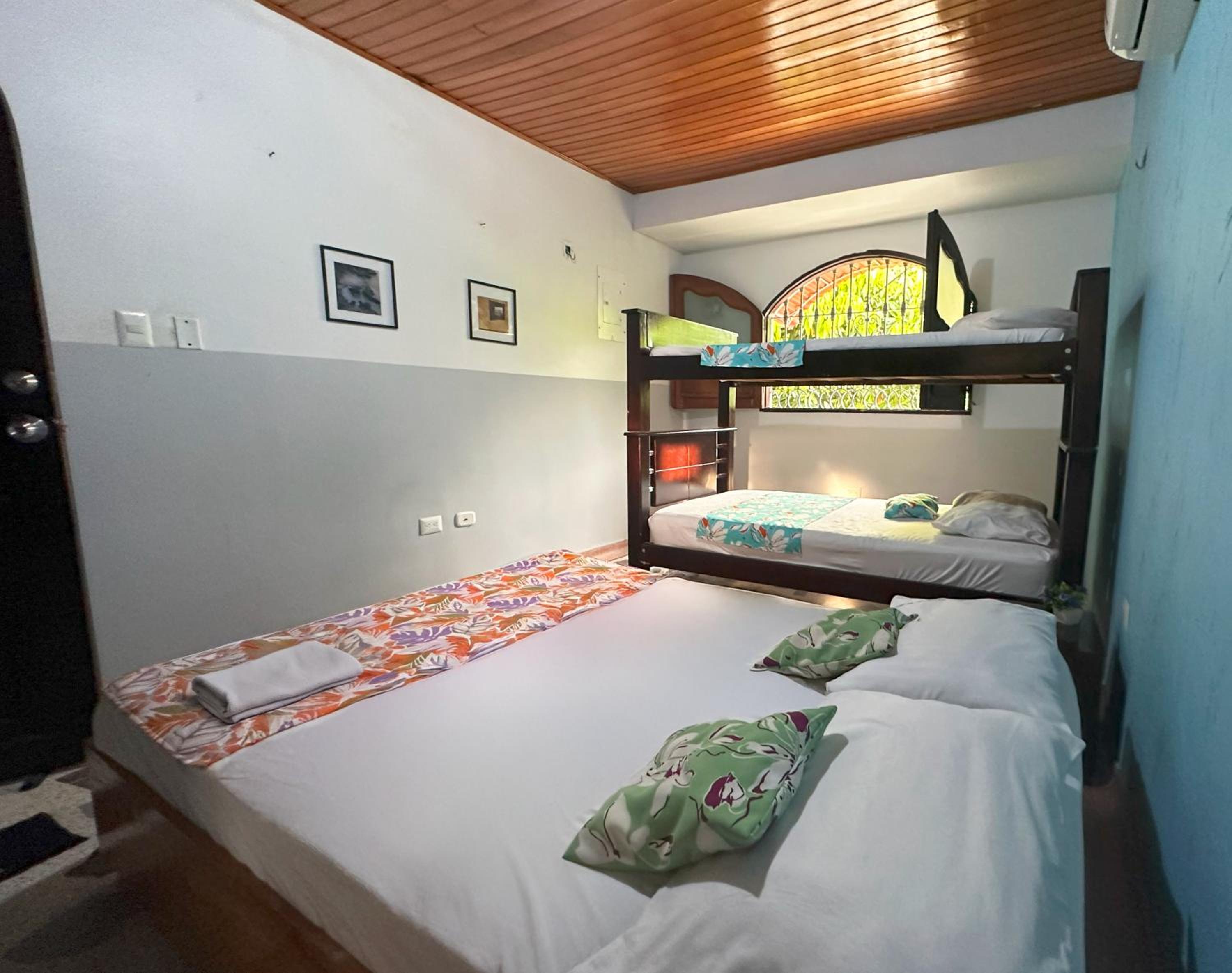 Tia Chela hostel