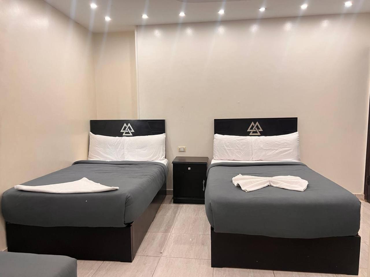 City pyramids inn