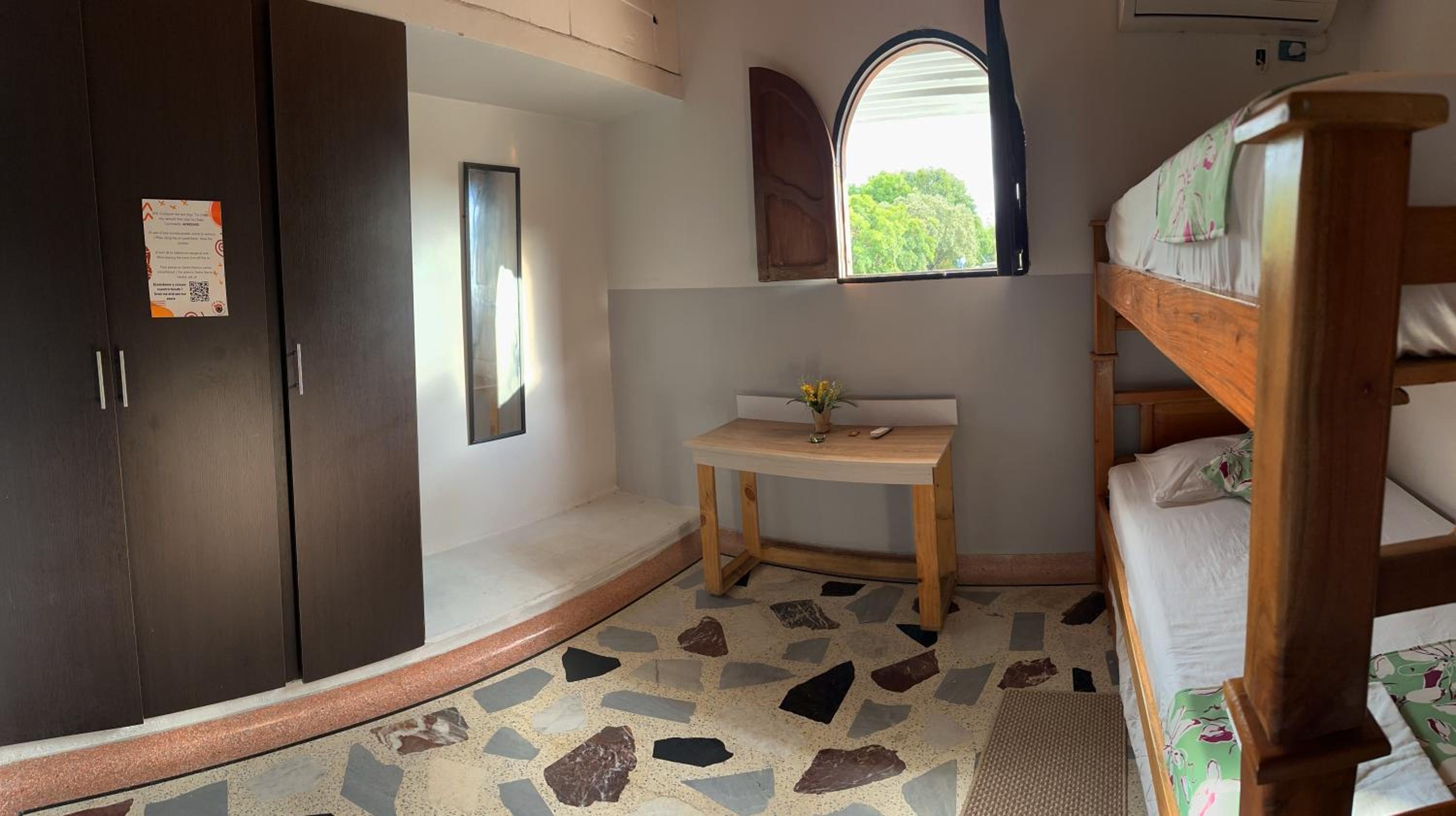 Tia Chela hostel