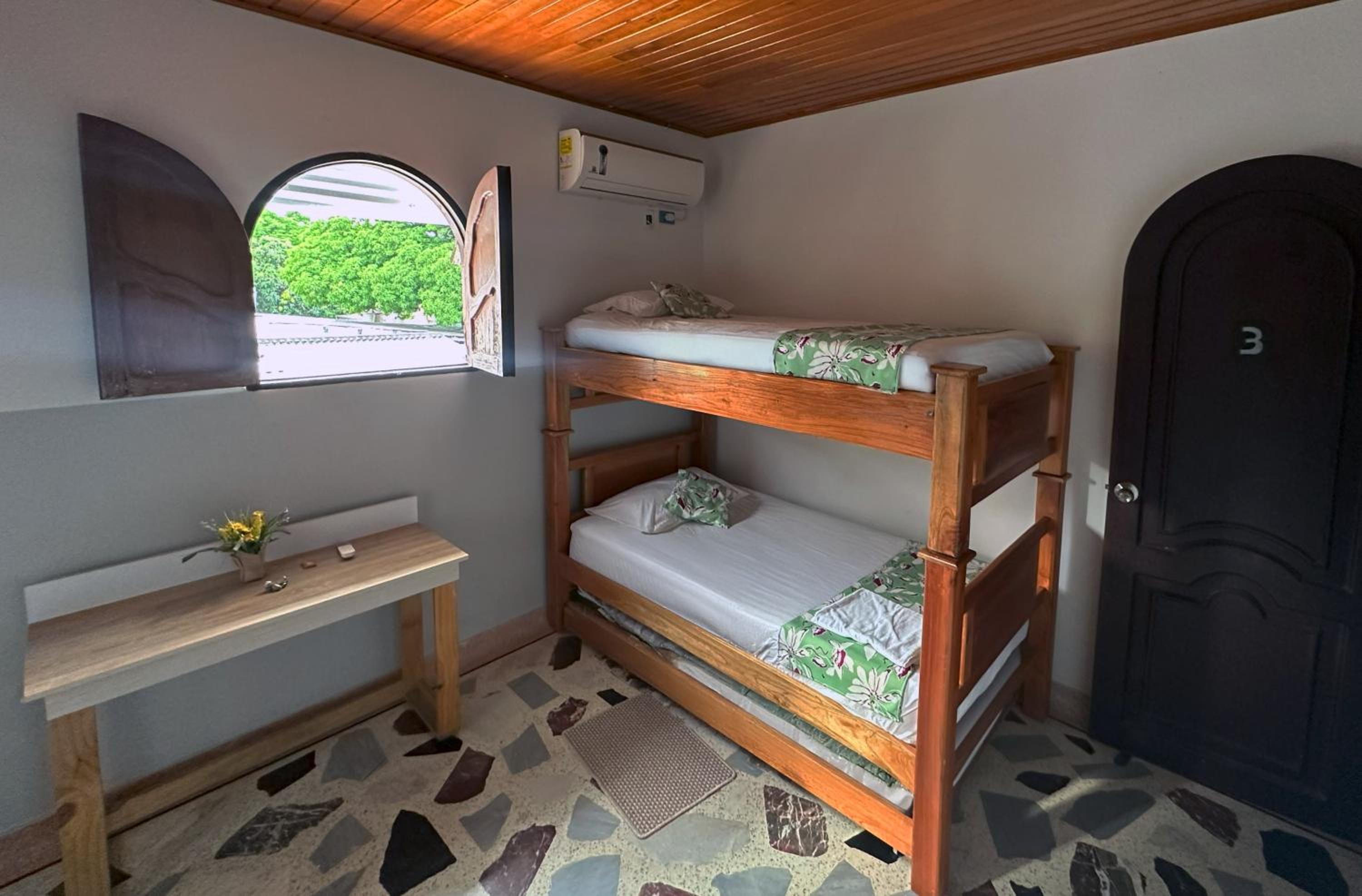 Tia Chela hostel