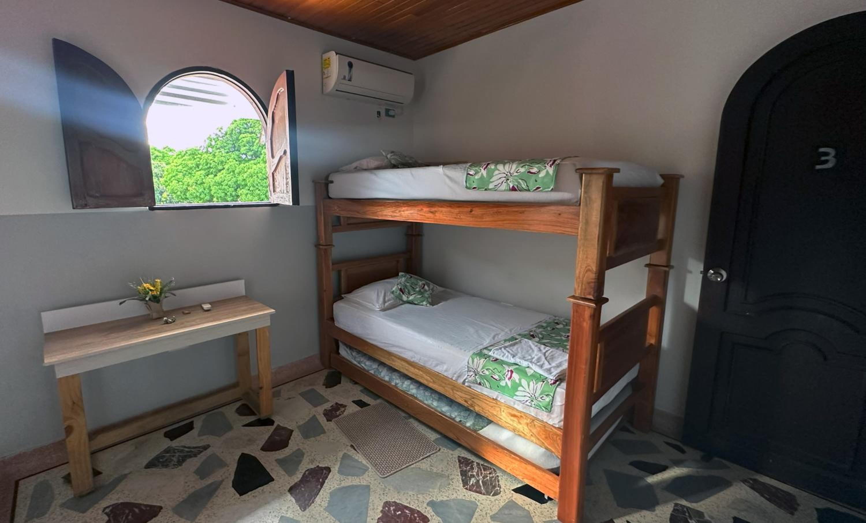 Tia Chela hostel