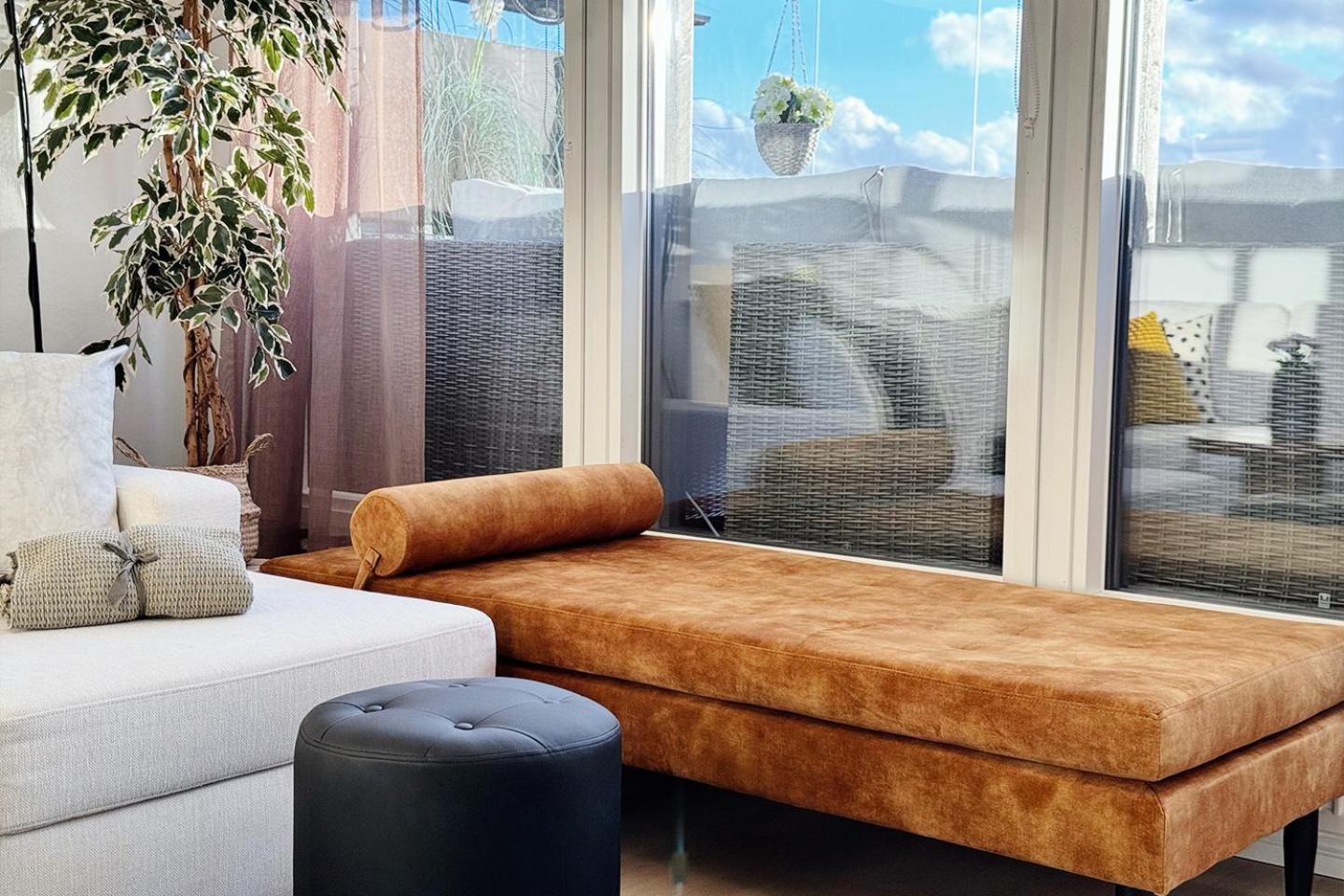 Central Skyroom - Sauna, Family-Friendly & City Skyline Views view 2