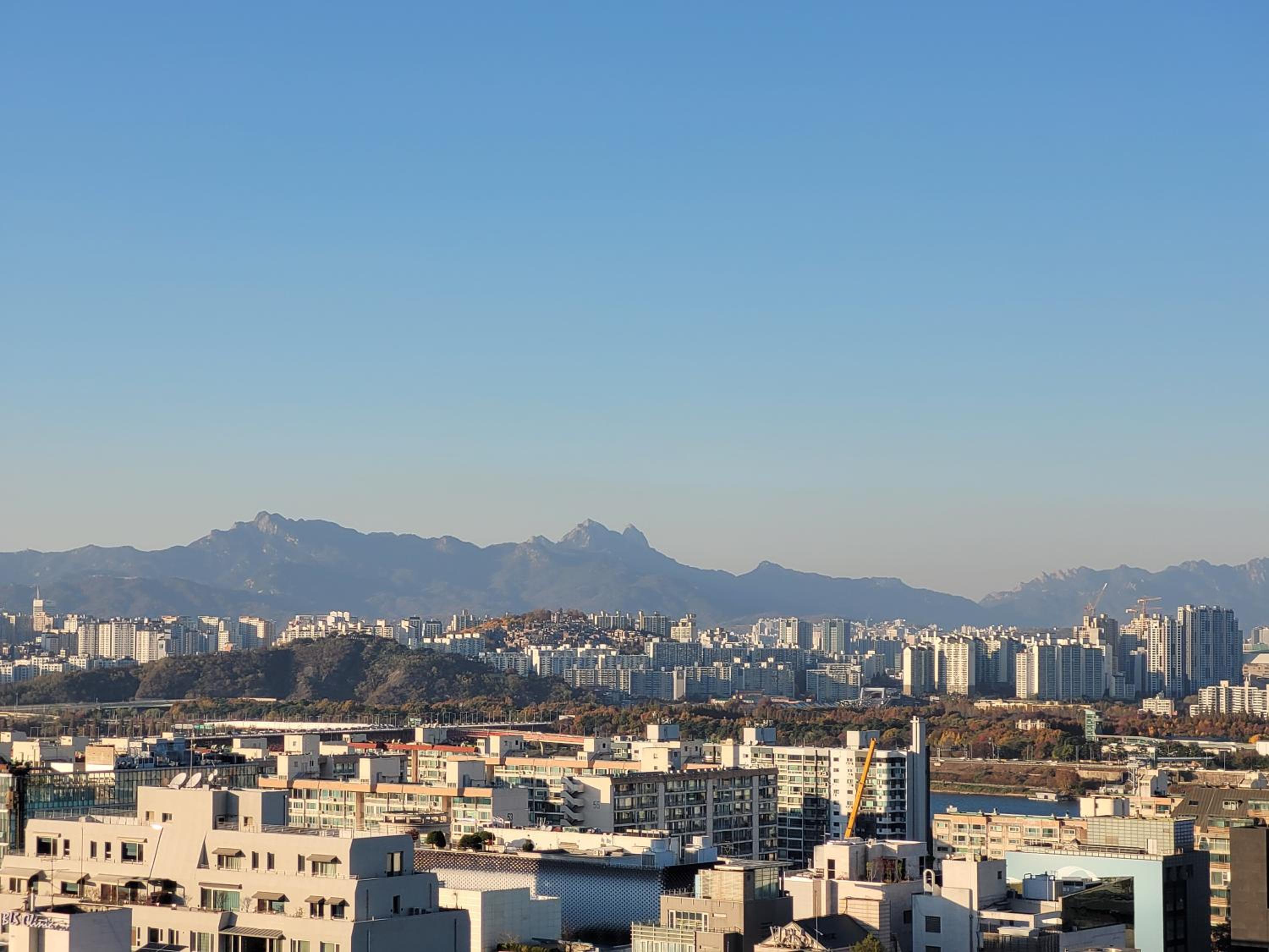 247 Residence Cheongdam view 2