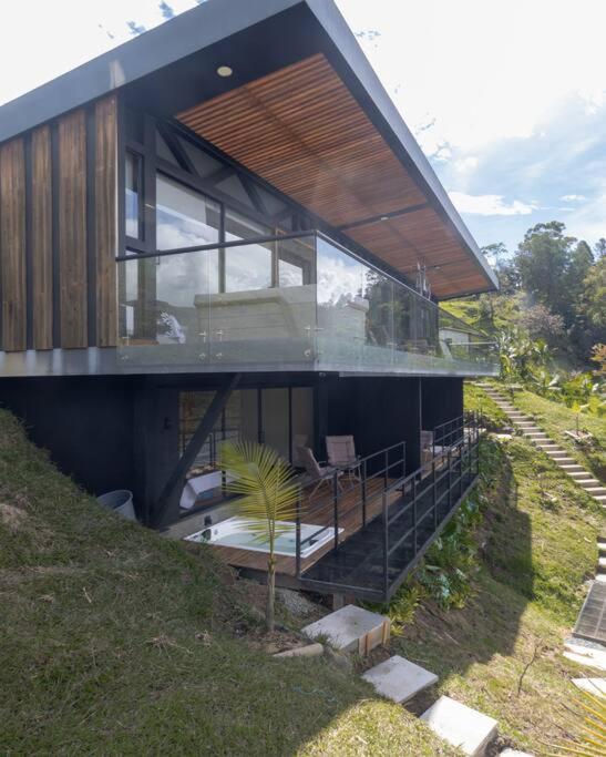 Sky House Cabaña Guatapé