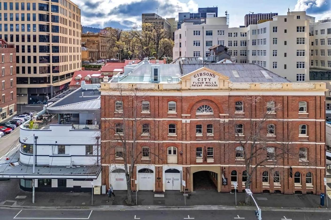 Gibson Mill waterfront warehouse apartment - 204
