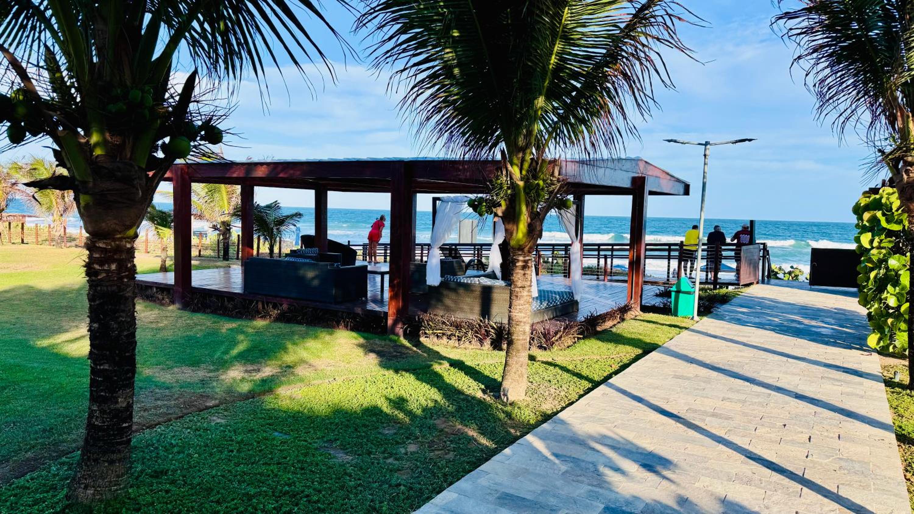 Flat Extraordinário Beira Mar em Porto de Galinhas com pé na areia Cupe Beach Living view 5