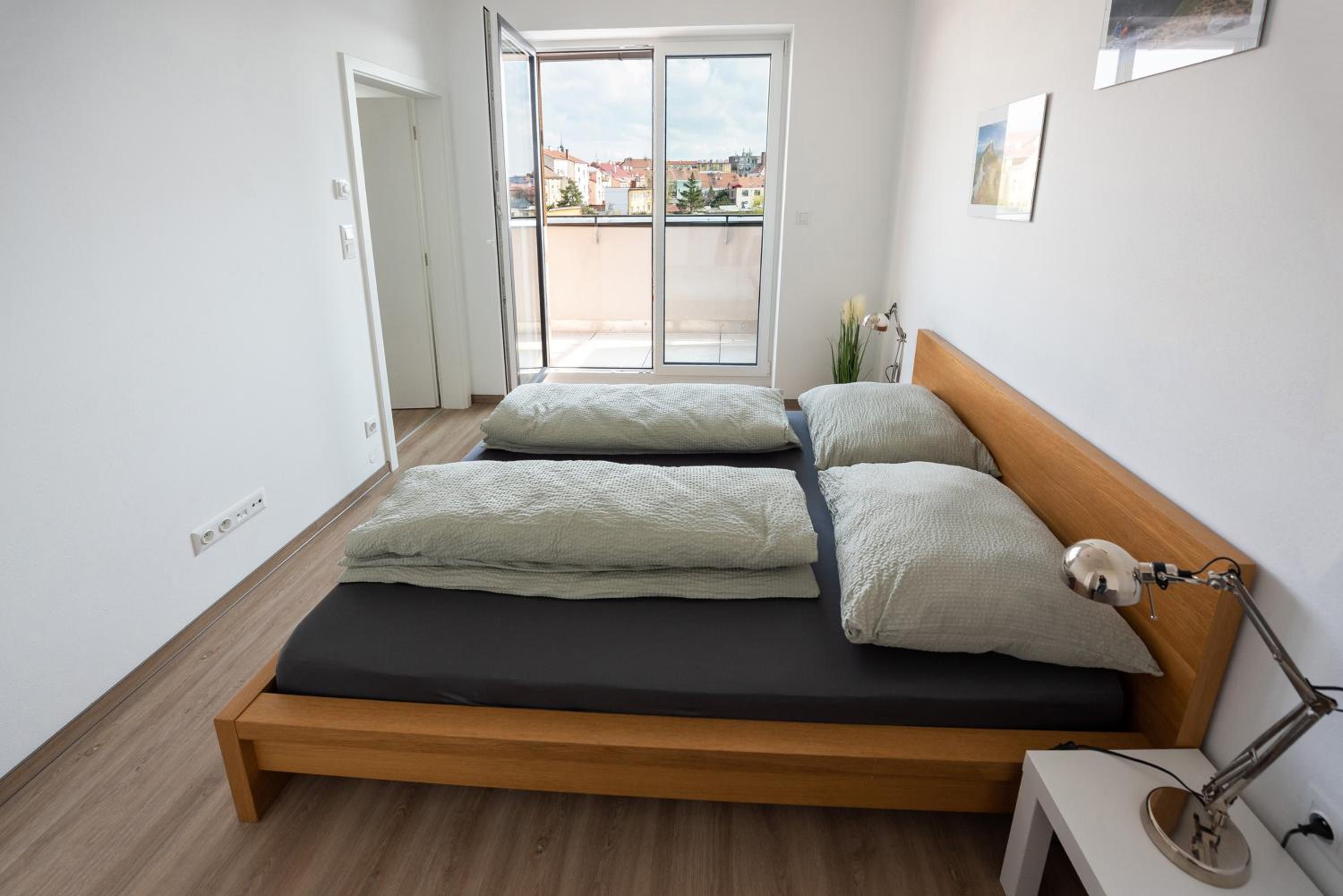 Modern Rooftop Apartment