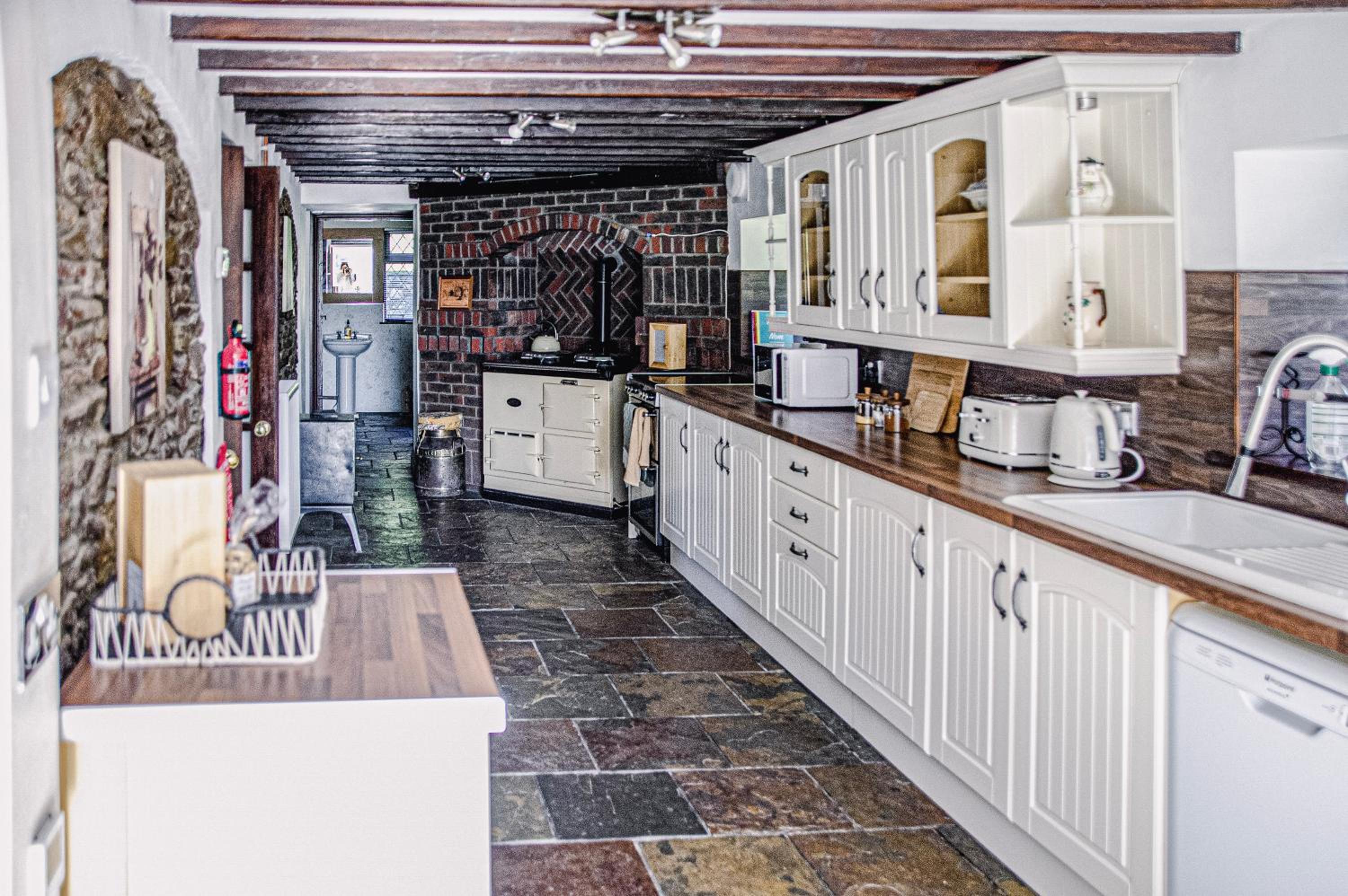Luxe Farmhouse Getaway in Carmarthenshire