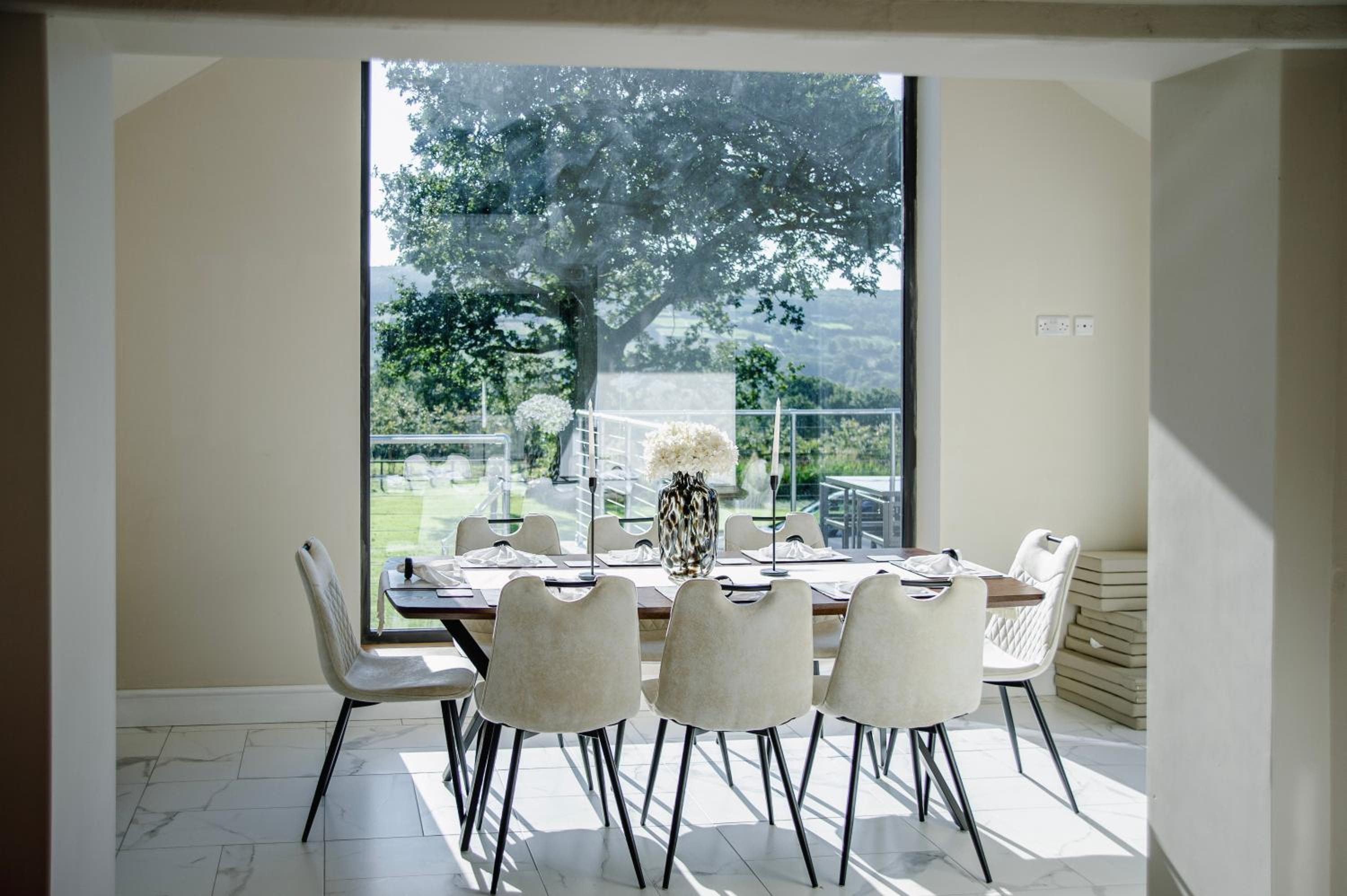 Luxe Farmhouse Getaway in Carmarthenshire