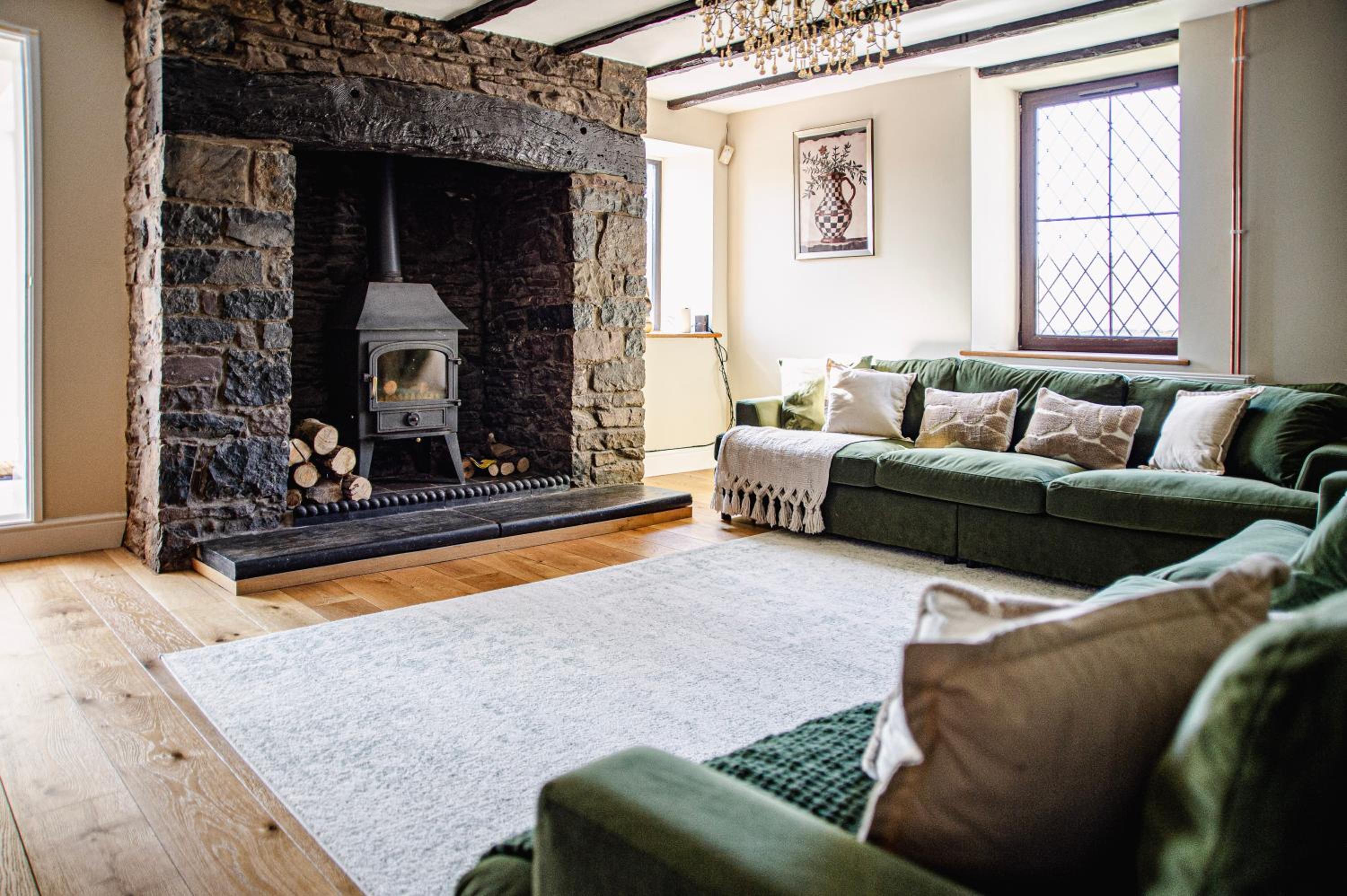 Luxe Farmhouse Getaway in Carmarthenshire