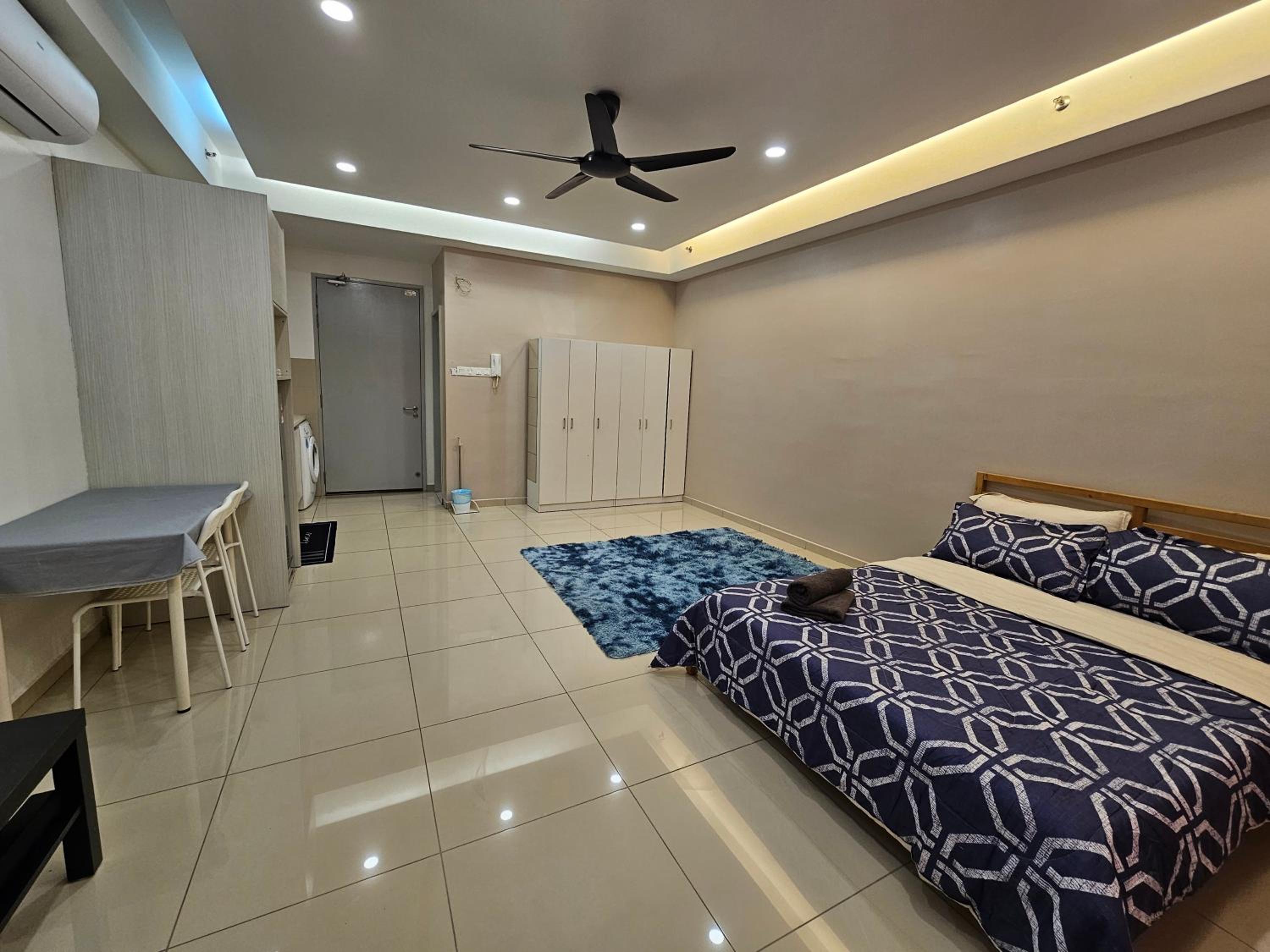 Icity i-soho homestay by Erna