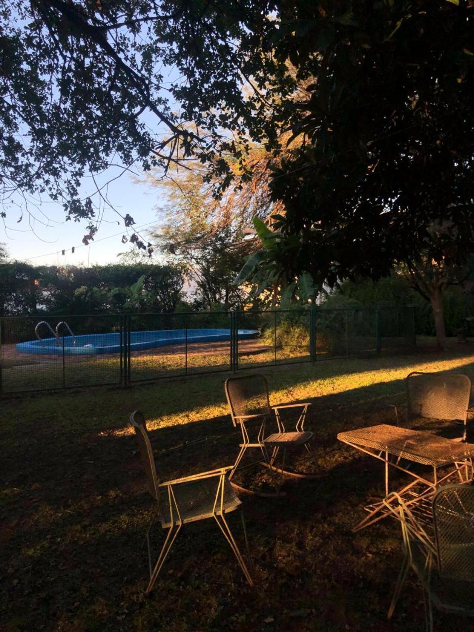 Casa con Pileta y Gran Jardín en Villa Belgrano