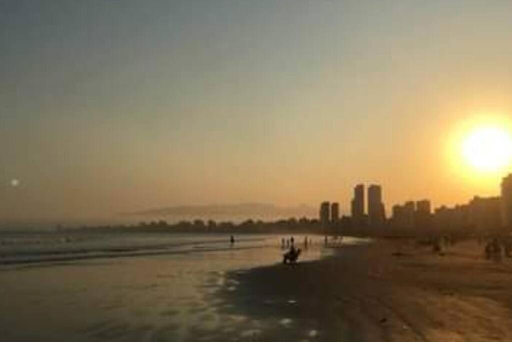 Lindo e aconchegante apto a 50m da praia