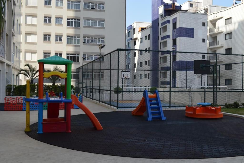 Lindo e aconchegante apto a 50m da praia