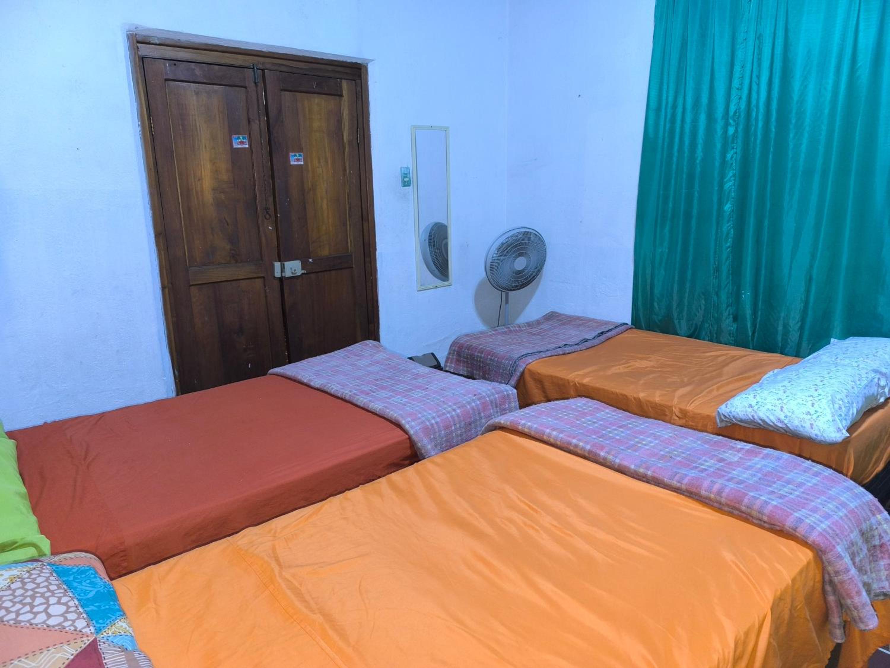 Karim Hostel