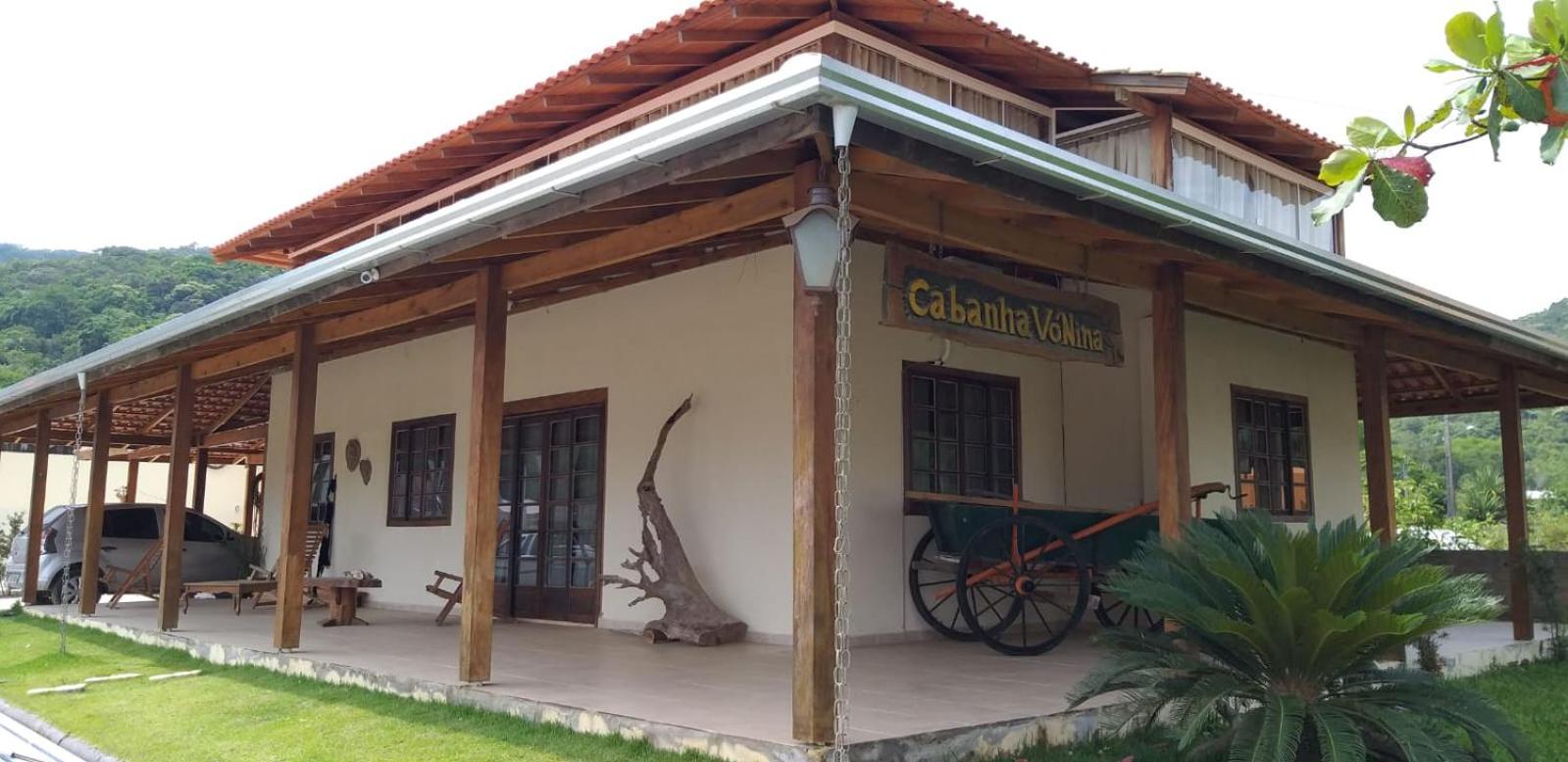 Casa de praia em meio a natureza
