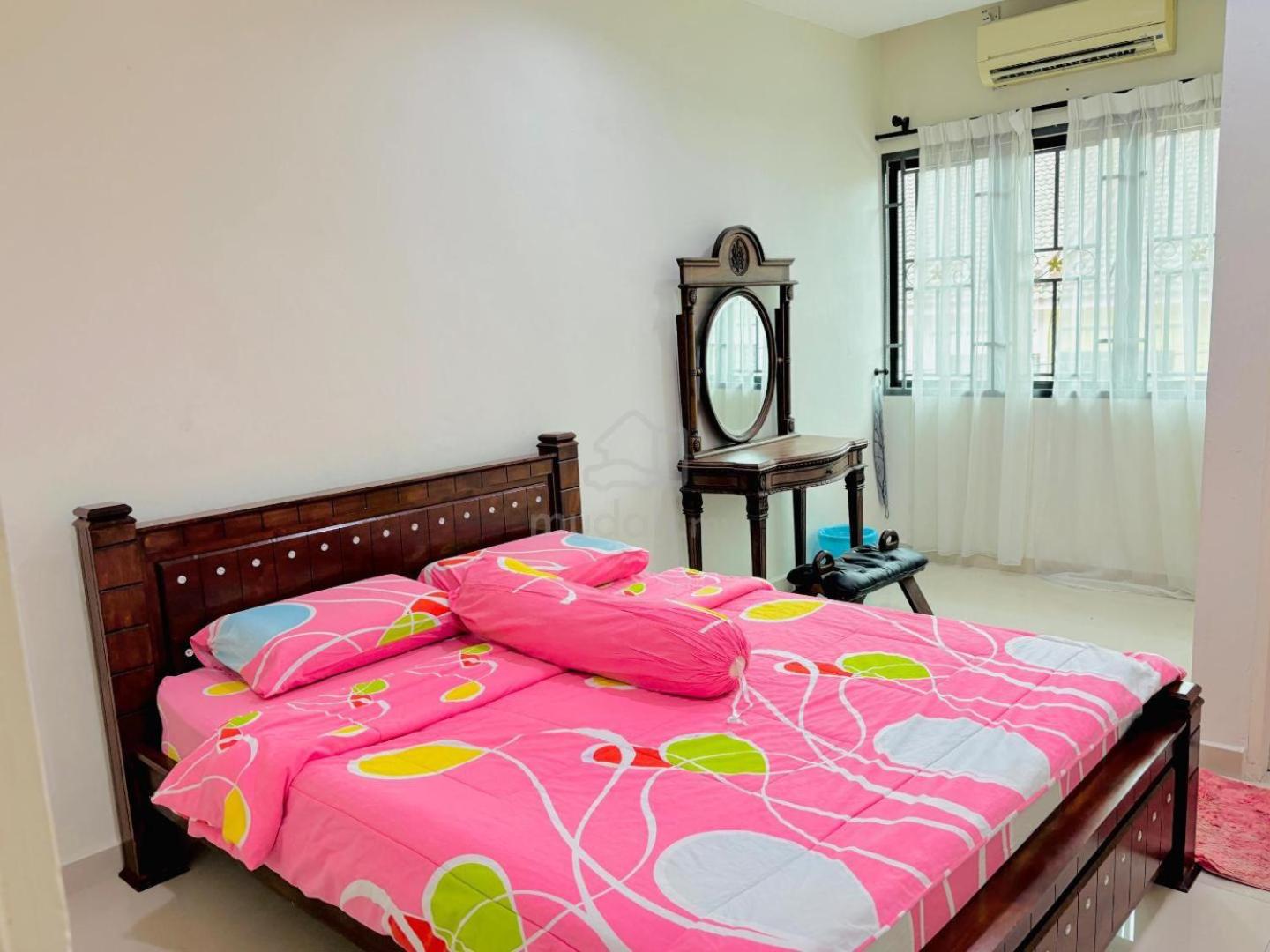 Emily Homestay