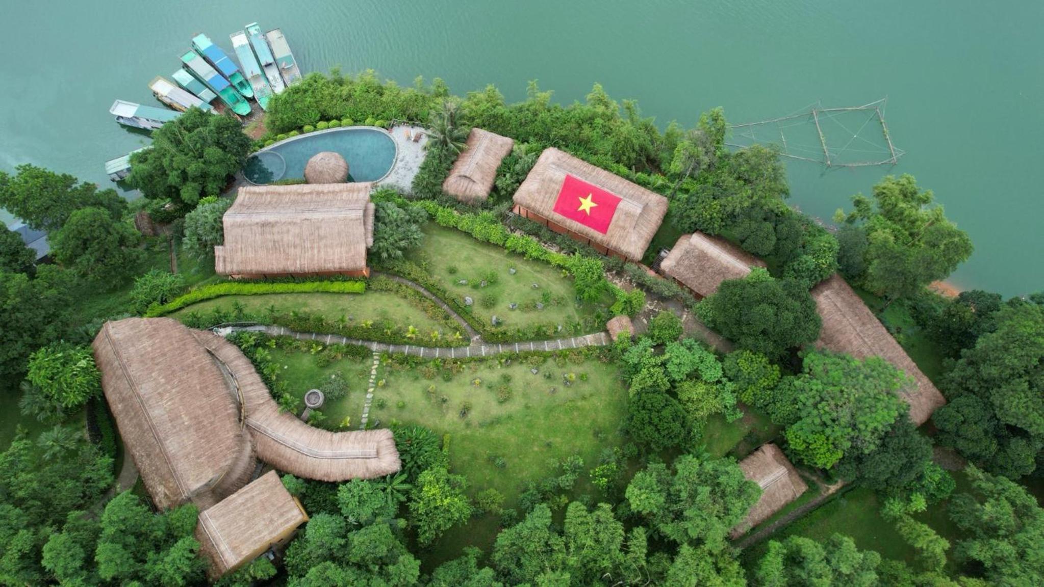 Mai Chau Hideaway Lake Resort