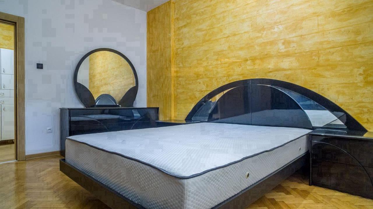 Lukas Apartment
