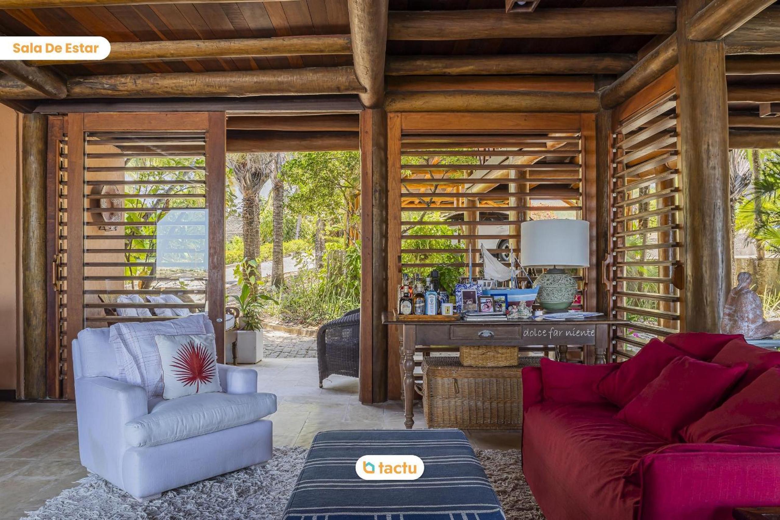 Casa de Madeira à Beira do Rio Fortim c/ Serviço