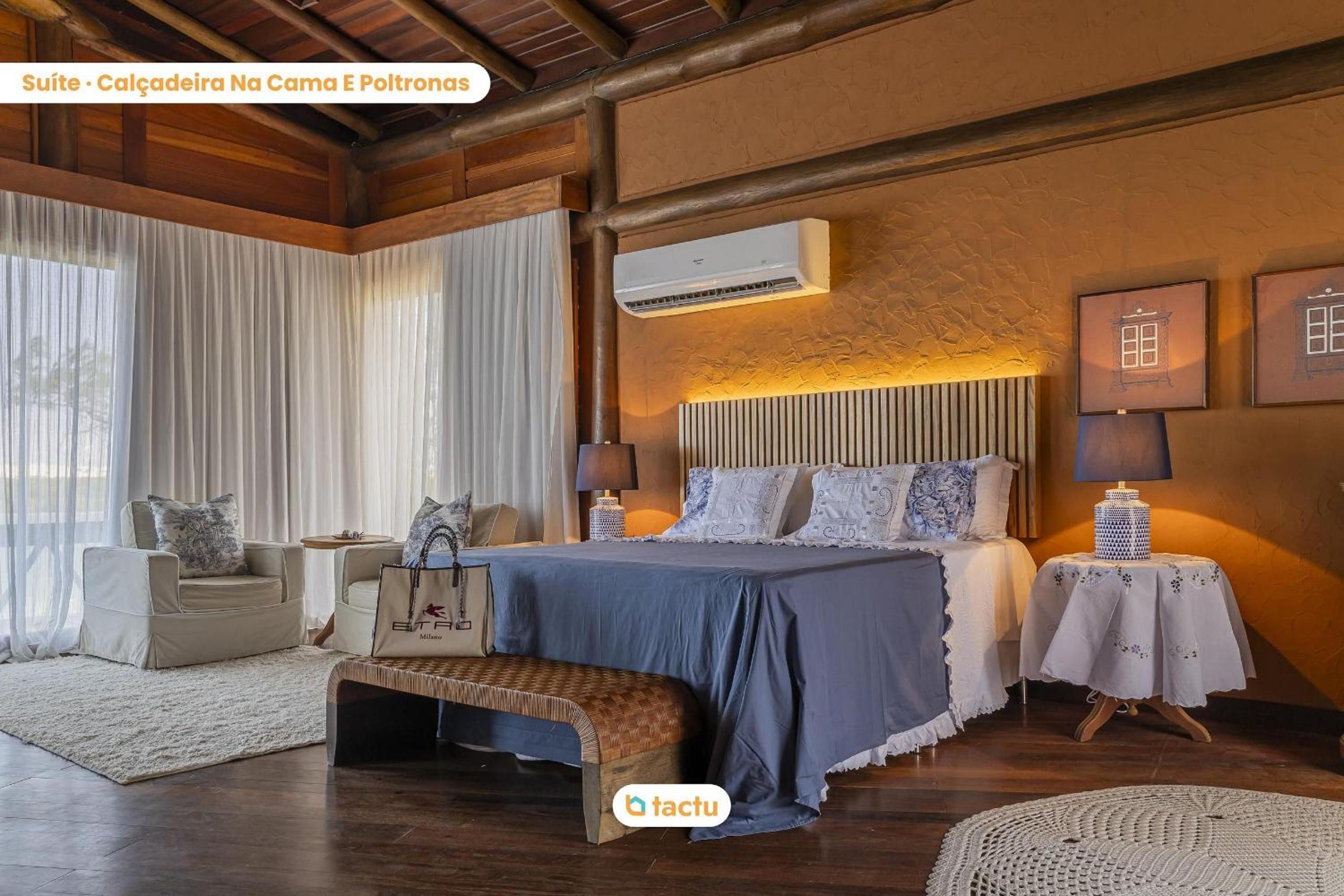 Casa de Madeira à Beira do Rio Fortim c/ Serviço