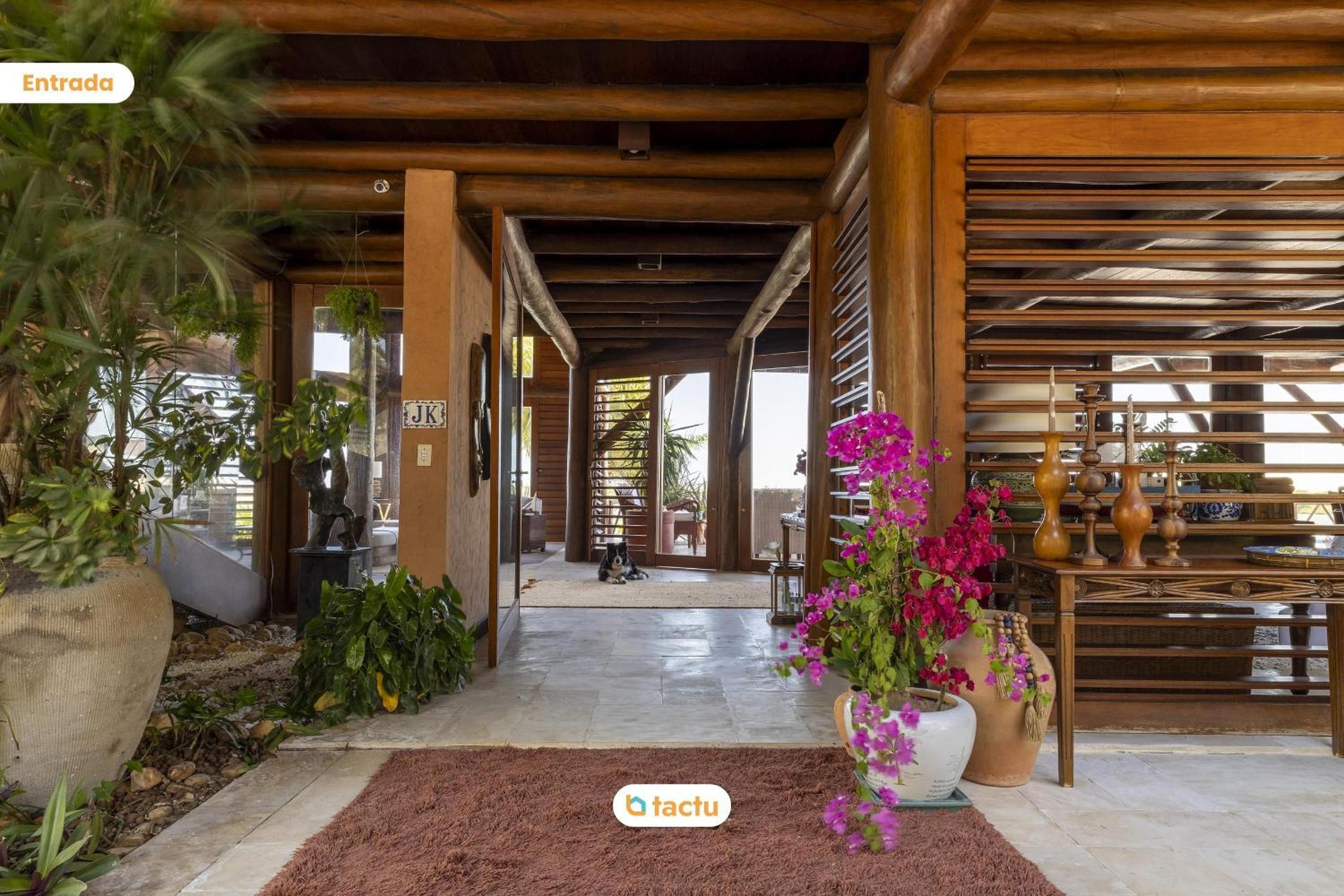 Casa de Madeira à Beira do Rio Fortim c/ Serviço
