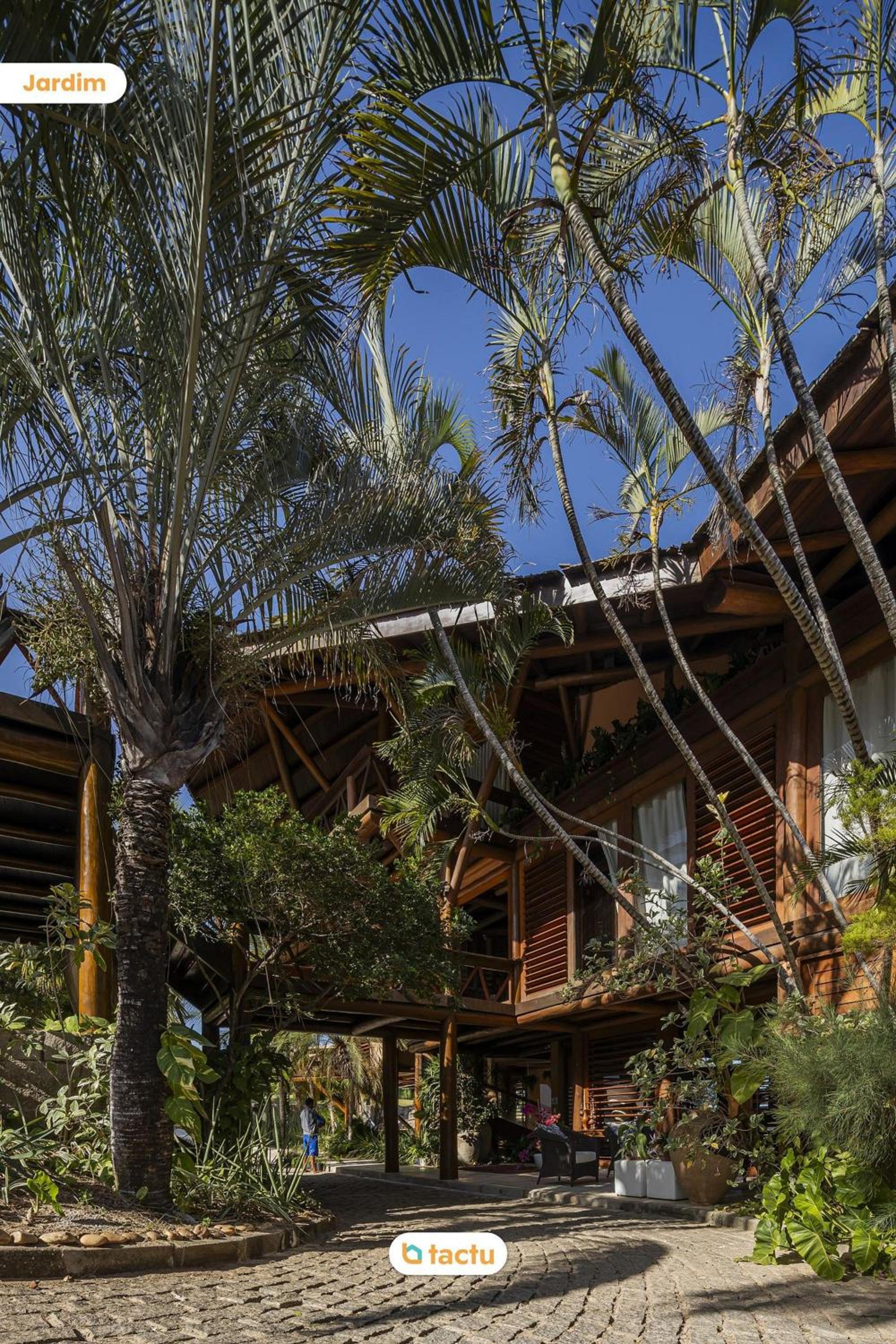Casa de Madeira à Beira do Rio Fortim c/ Serviço