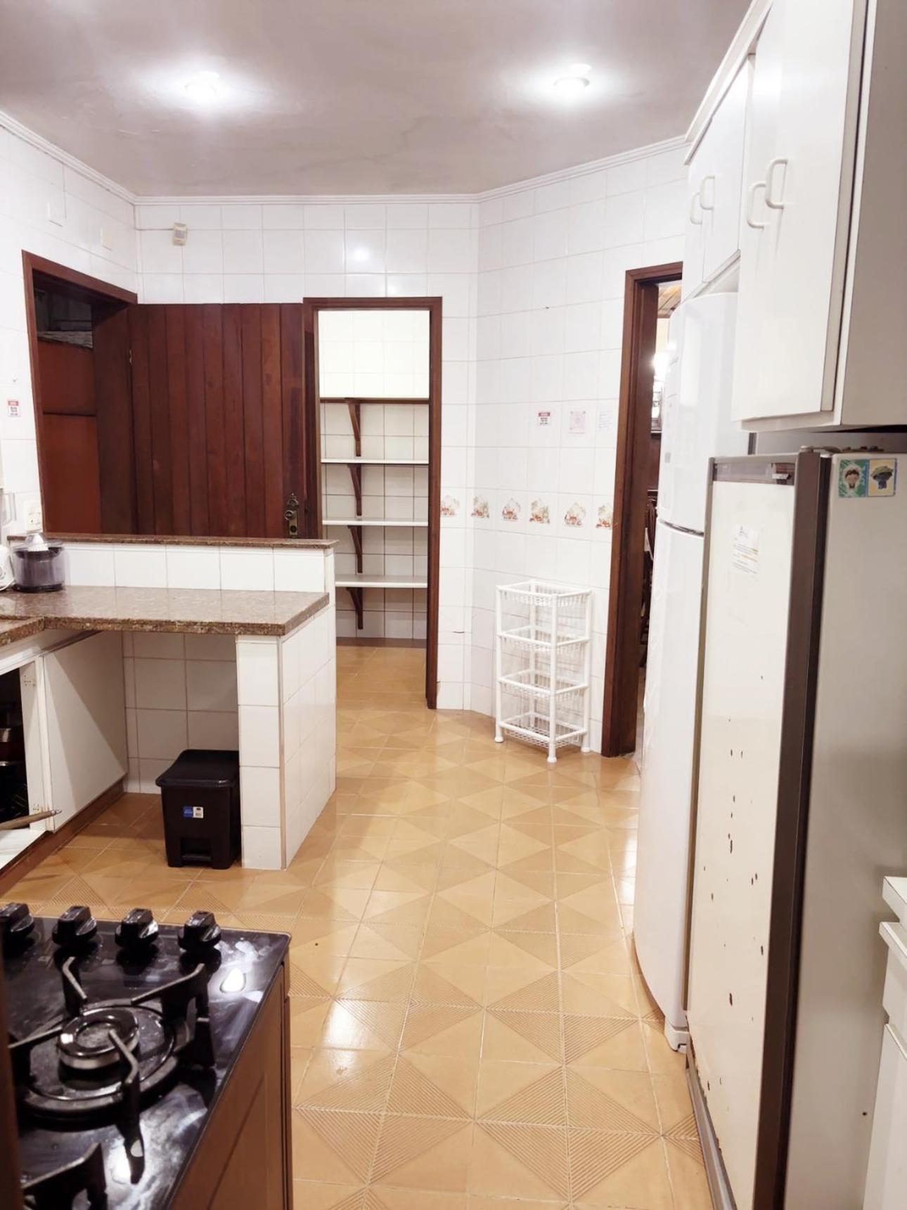 BEACH HOUSE Unidade 3 - Casas de Praia Guarujá 90 Metros do Mar 4suites ar condicionado Wi Fi Piscina
