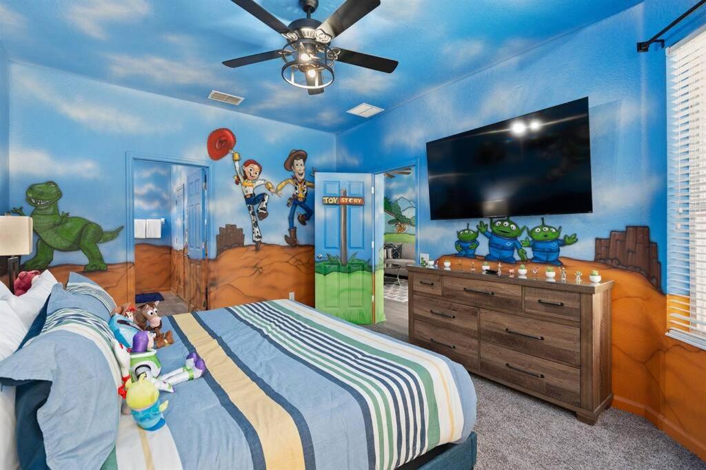 Free Arcade! All Rooms Themed! South Facing Pool!