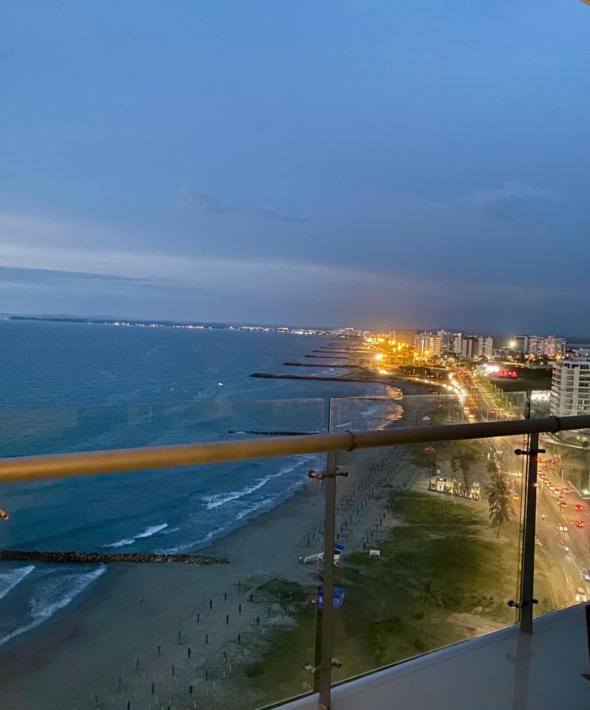 Hotel Paraíso frente al Mar Caribe en Cartagena. - Image 1