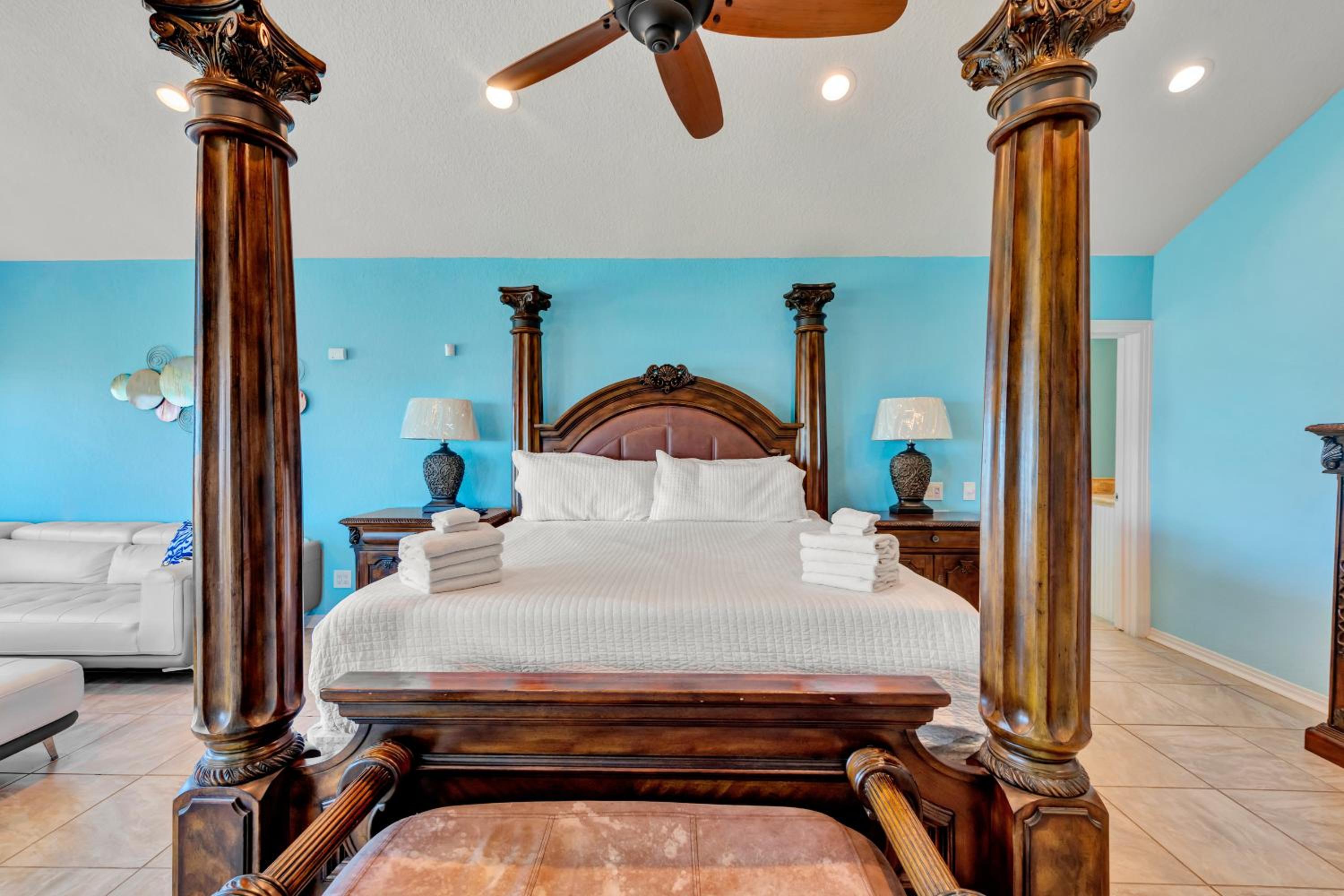 Executive Beach Paradise SH7345