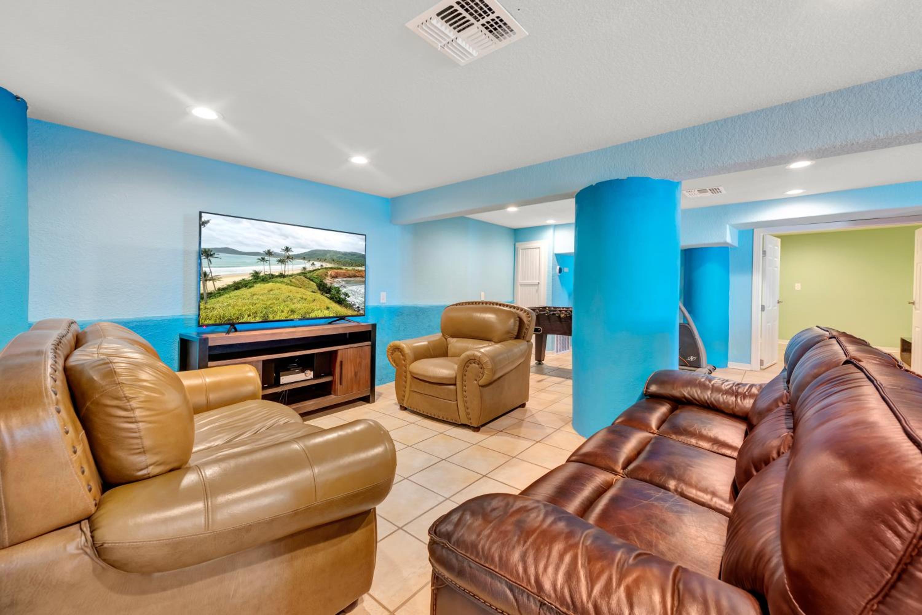 Executive Beach Paradise SH7345