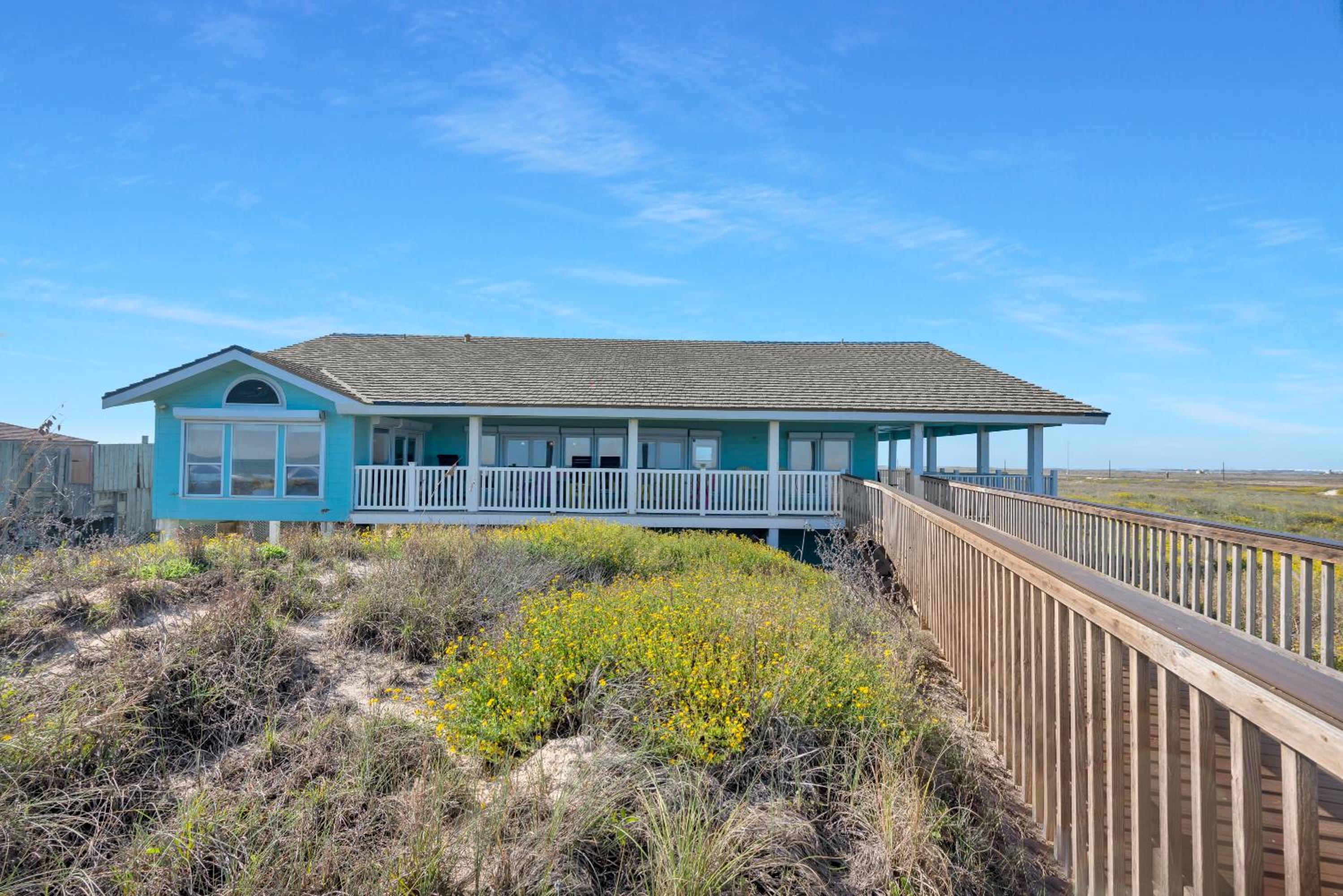 Executive Beach Paradise SH7345