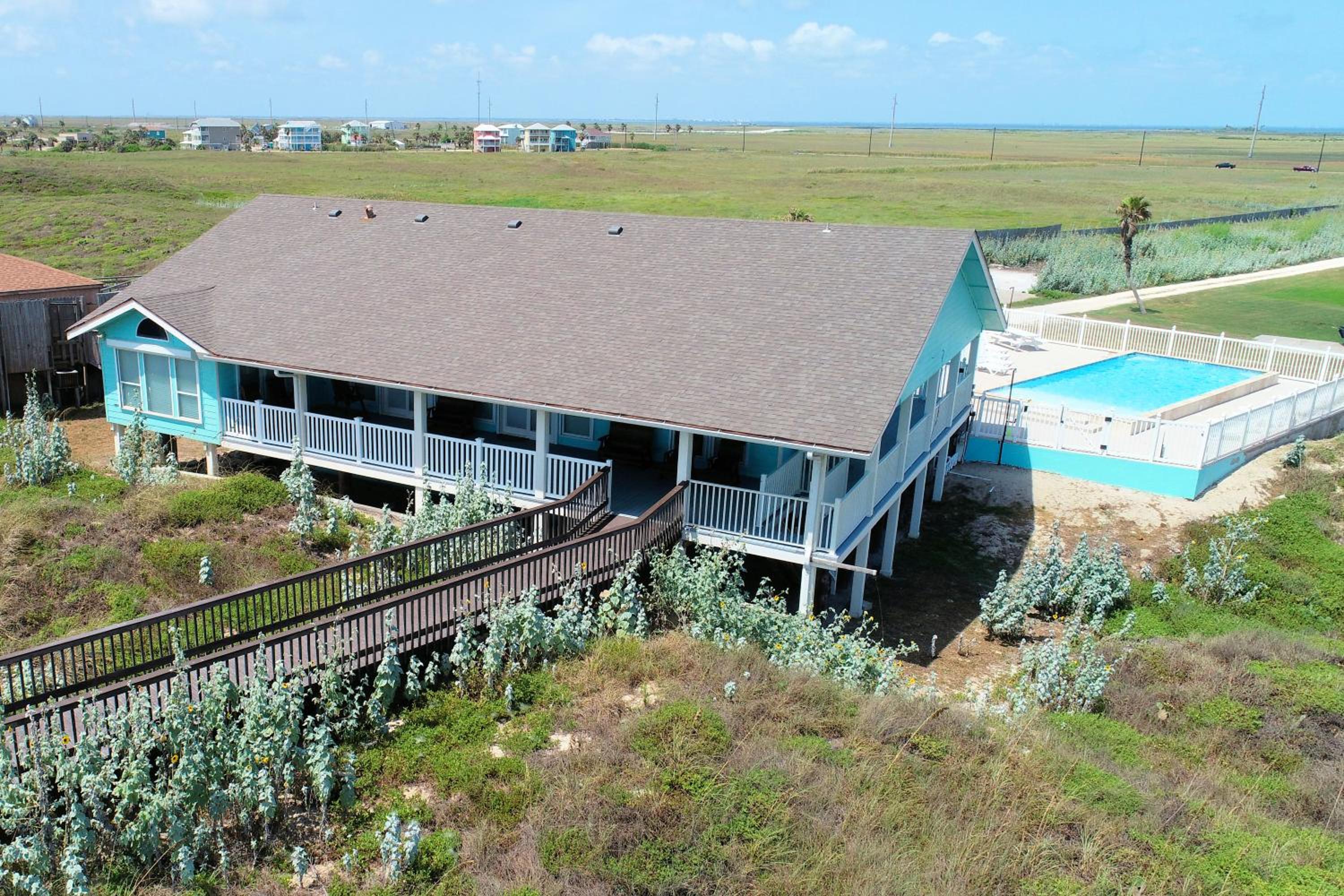 Executive Beach Paradise SH7345