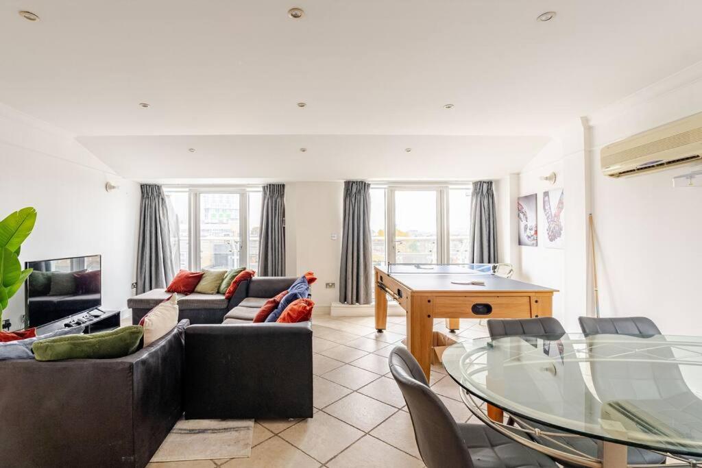 Stunning Duplex Penthouse with Shard Views