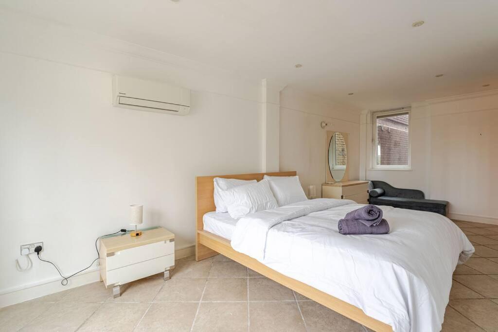 Stunning Duplex Penthouse with Shard Views