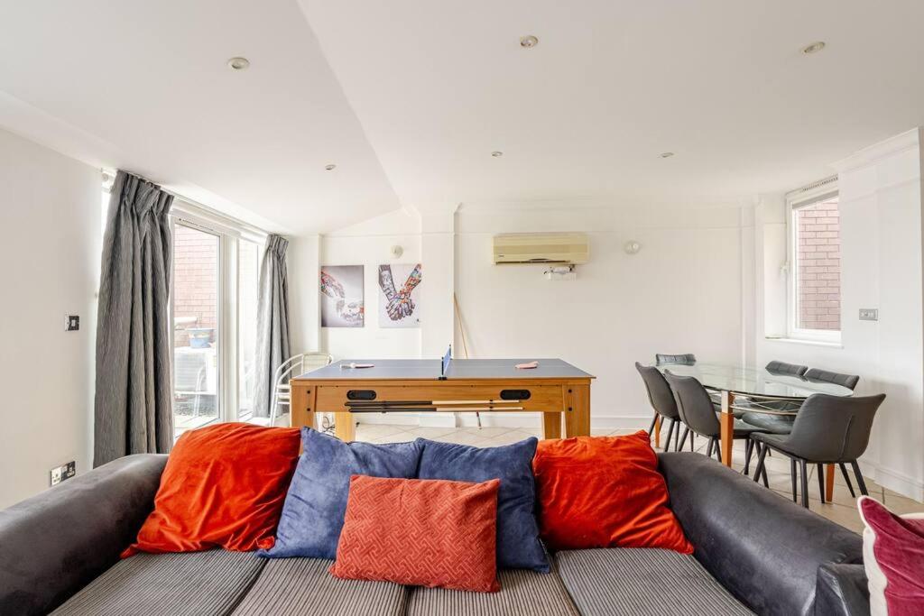 Stunning Duplex Penthouse with Shard Views