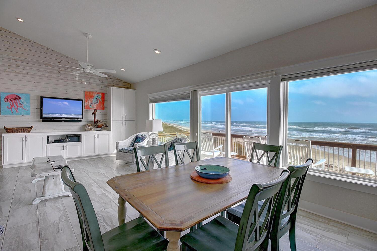 Beachfront Paradise LC19 view 4