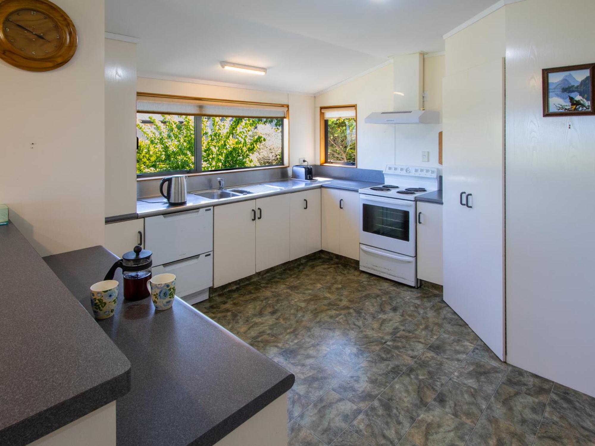 Tranquil Tides - Motueka Holiday Home view 4