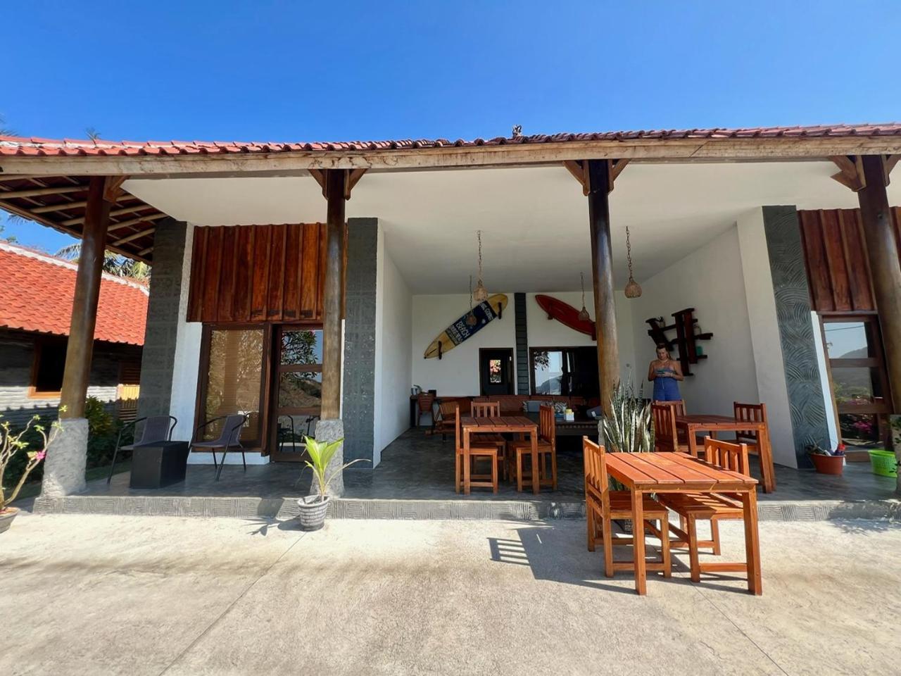 Are Guling Beach Bungalows view 3