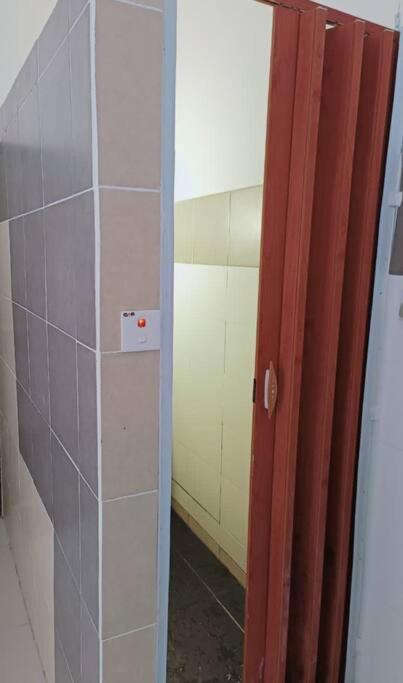 4Bedroom 13pax KL Town with Balcony parking x2