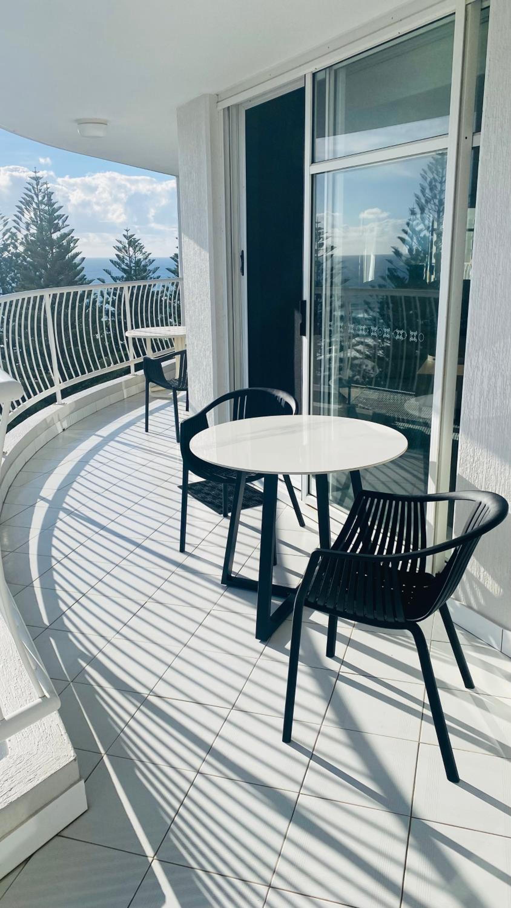 8th Floor Ocean View Apartment